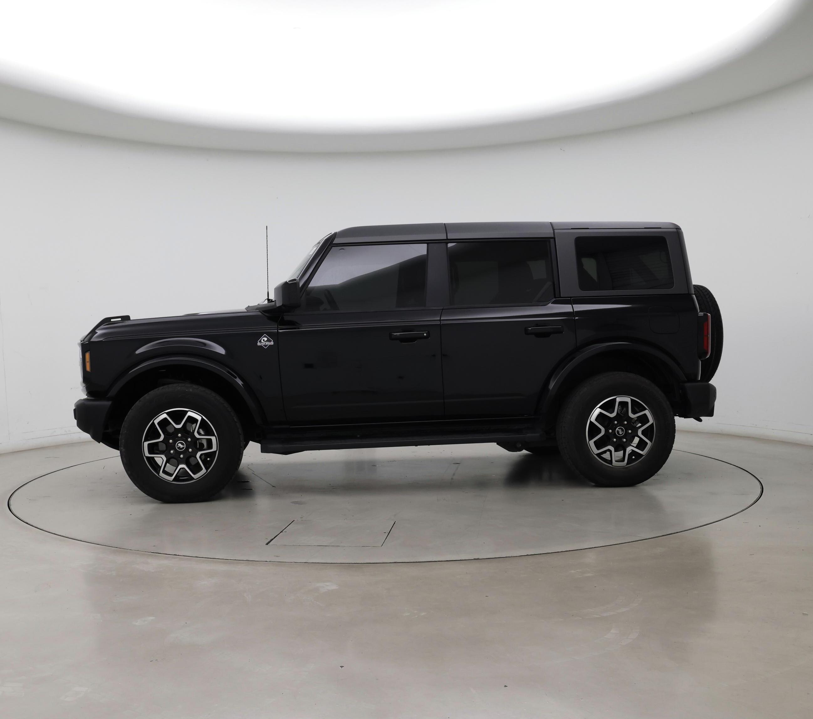 Thumbnail: 2024 Ford Bronco - 3