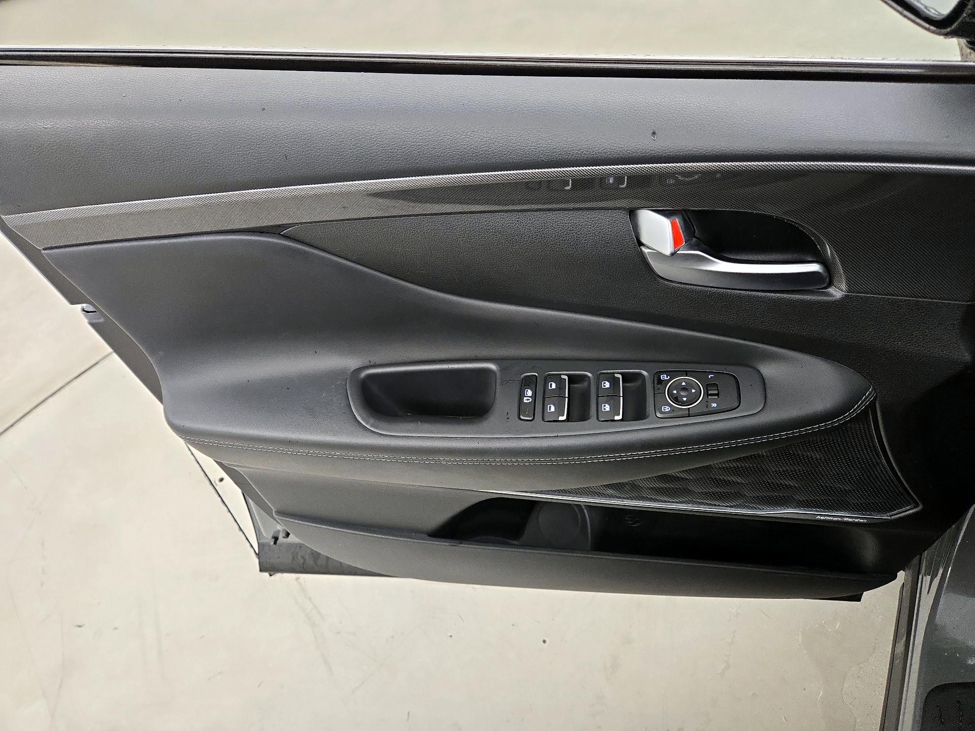 Thumbnail: 2022 Hyundai Santa Fe - 12