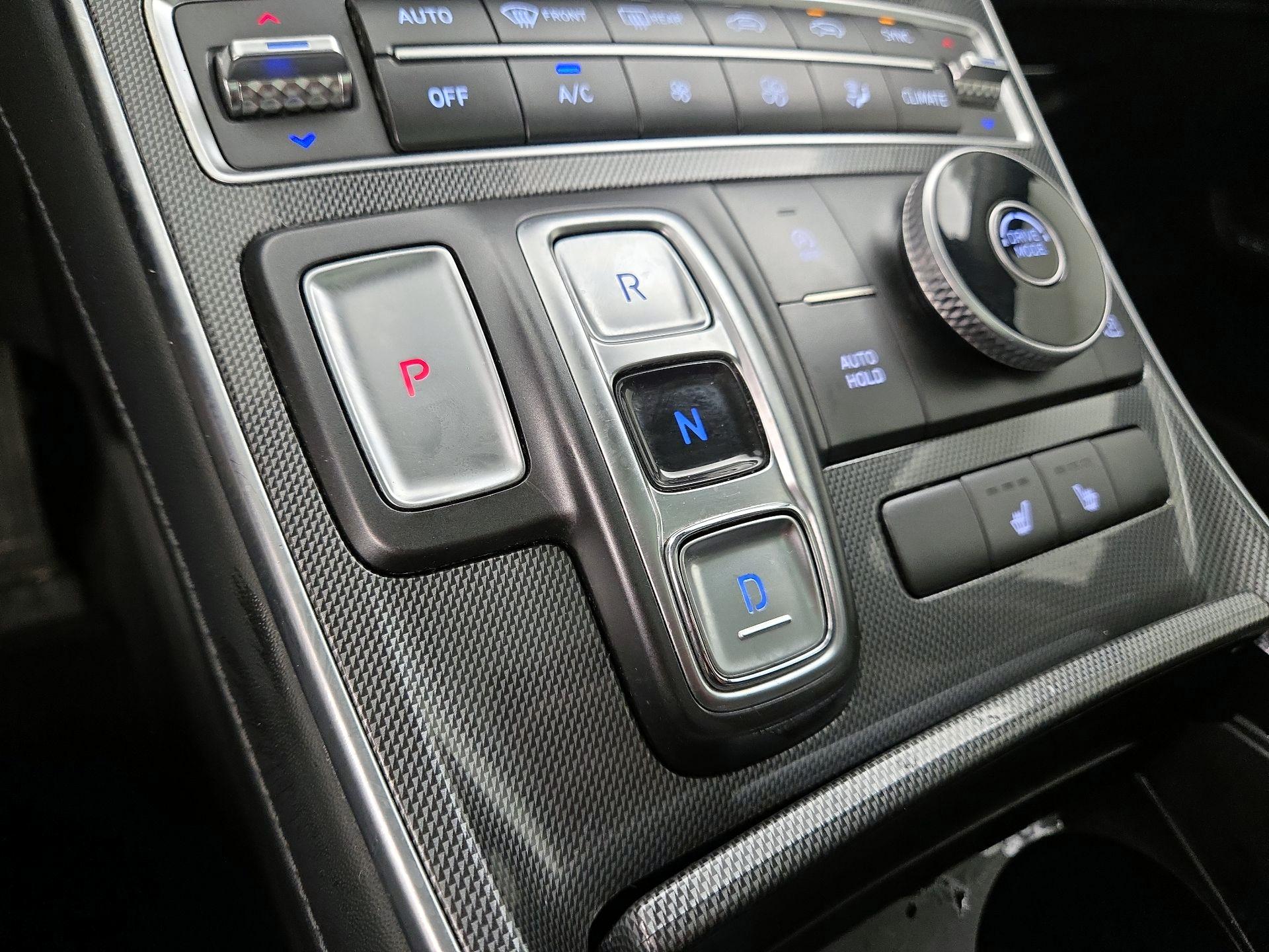 Thumbnail: 2022 Hyundai Santa Fe - 17