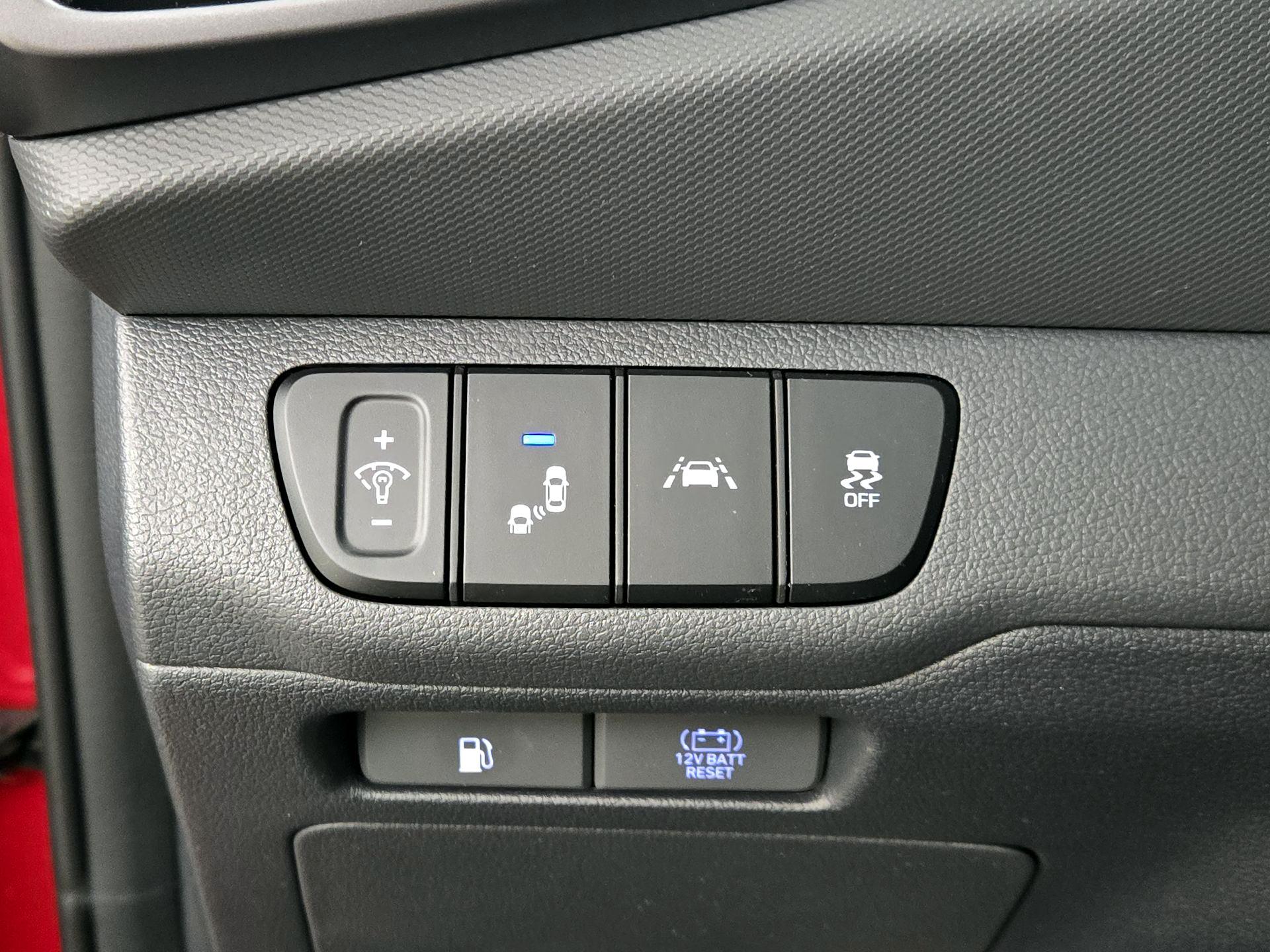 Thumbnail: 2022 Hyundai Ioniq - 13