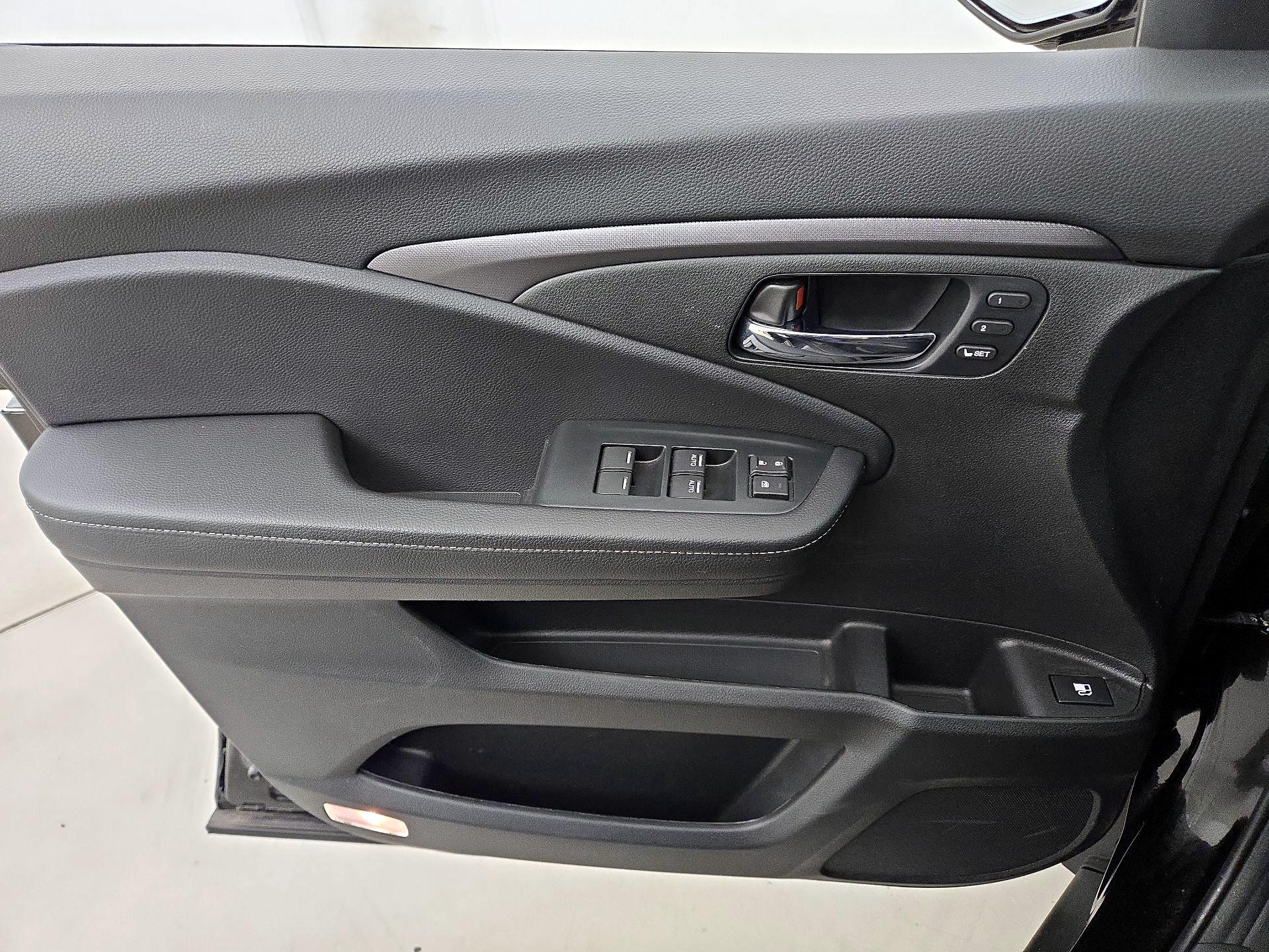 Thumbnail: 2023 Honda Ridgeline - 12