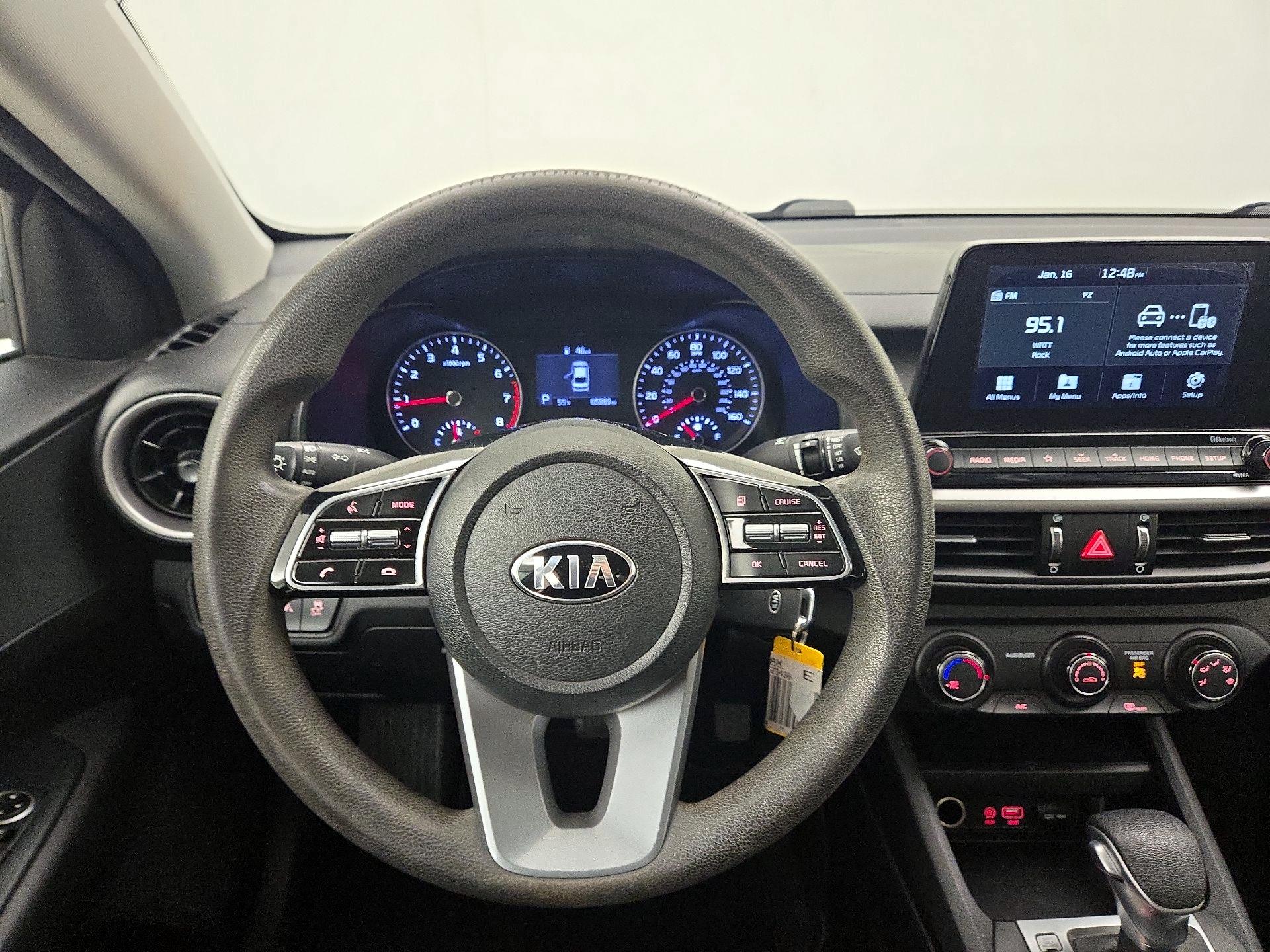 Thumbnail: 2020 Kia Forte - 10