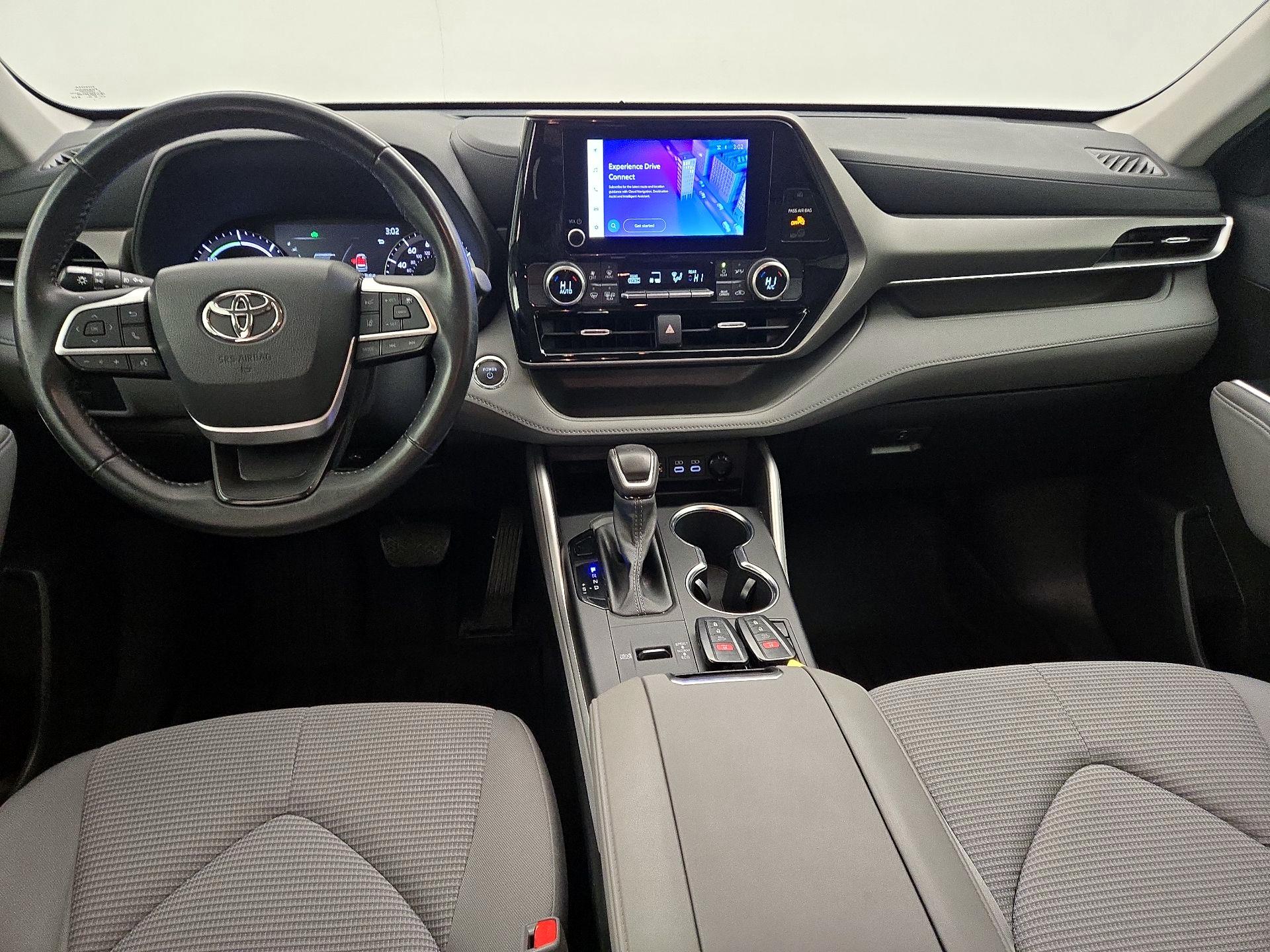 Thumbnail: 2023 Toyota Highlander - 9