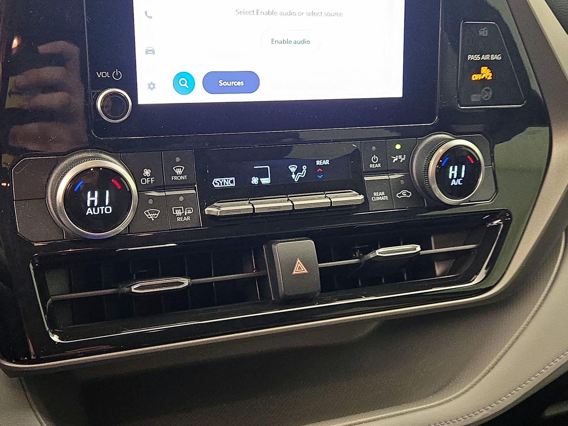 Thumbnail: 2023 Toyota Highlander - 16