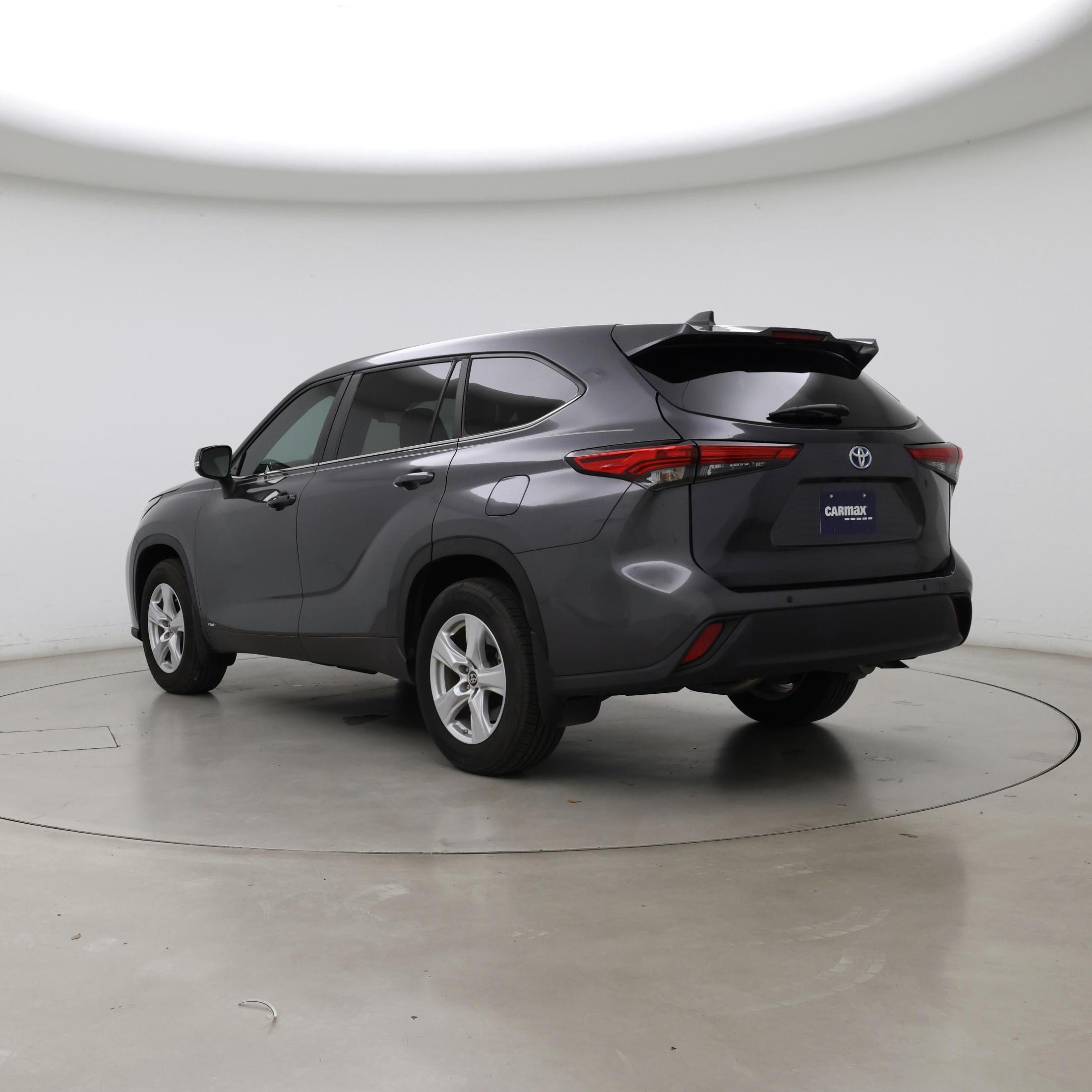 Thumbnail: 2023 Toyota Highlander - 2