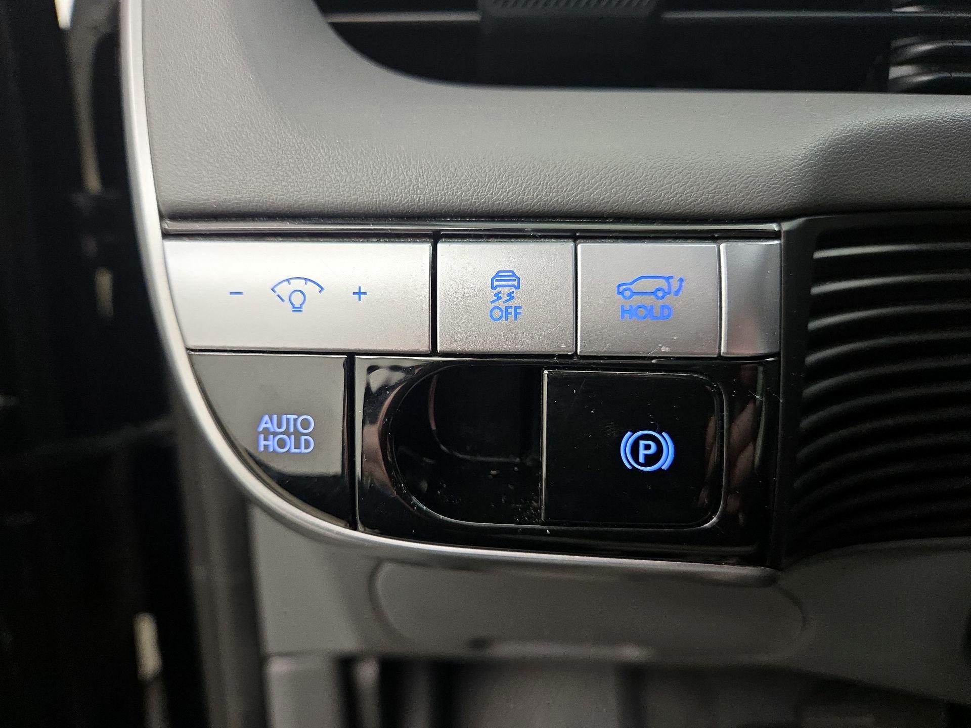 Thumbnail: 2023 Hyundai Ioniq 5 - 13