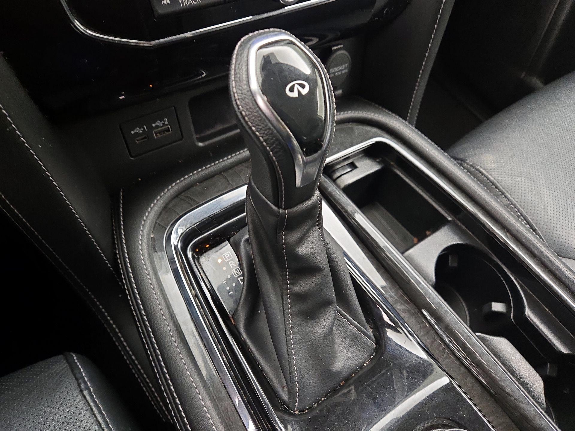 Thumbnail: 2021 INFINITI QX80 - 18