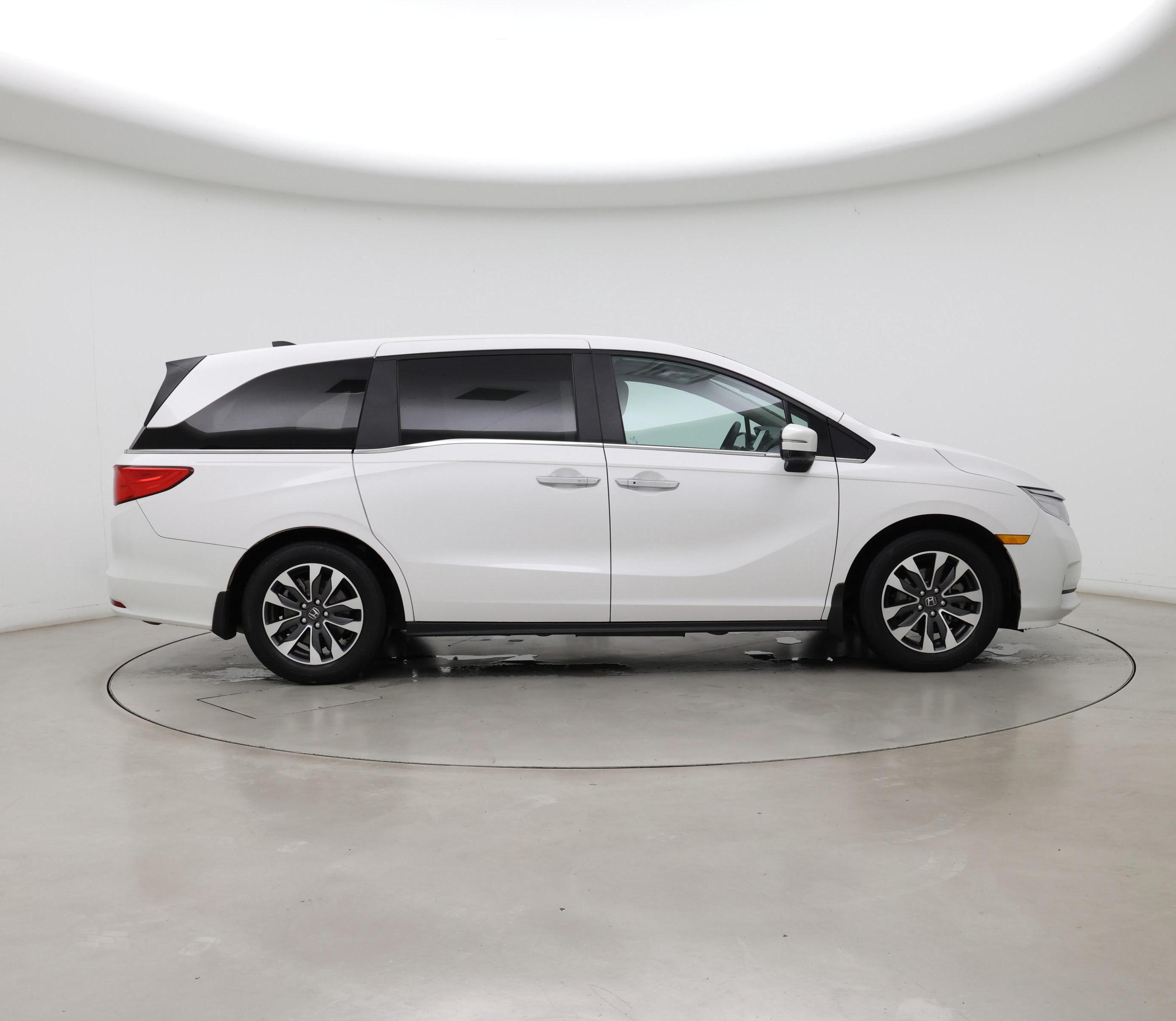 Thumbnail: 2023 Honda Odyssey - 7