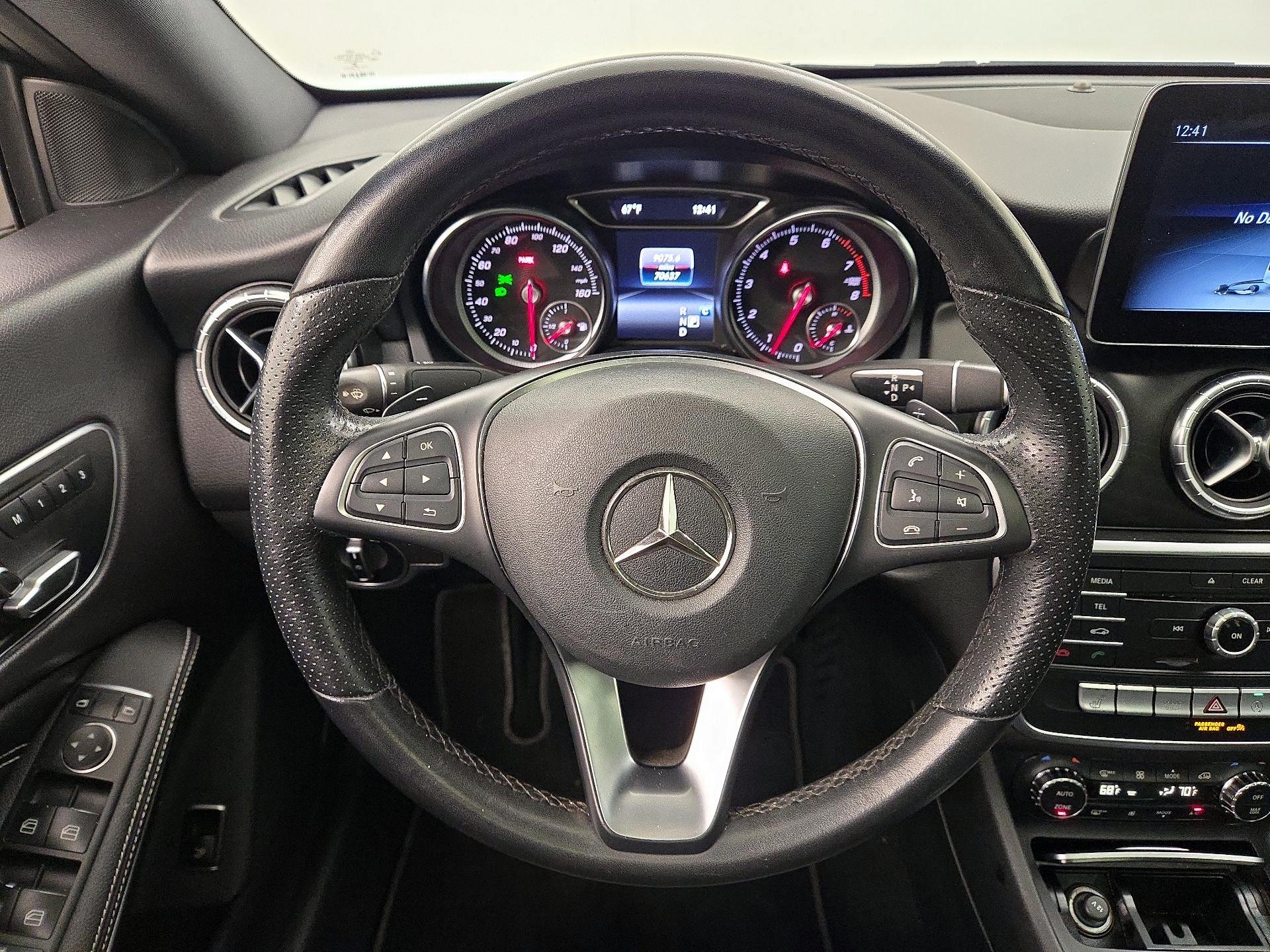 Thumbnail: 2019 Mercedes-Benz CLA - 10