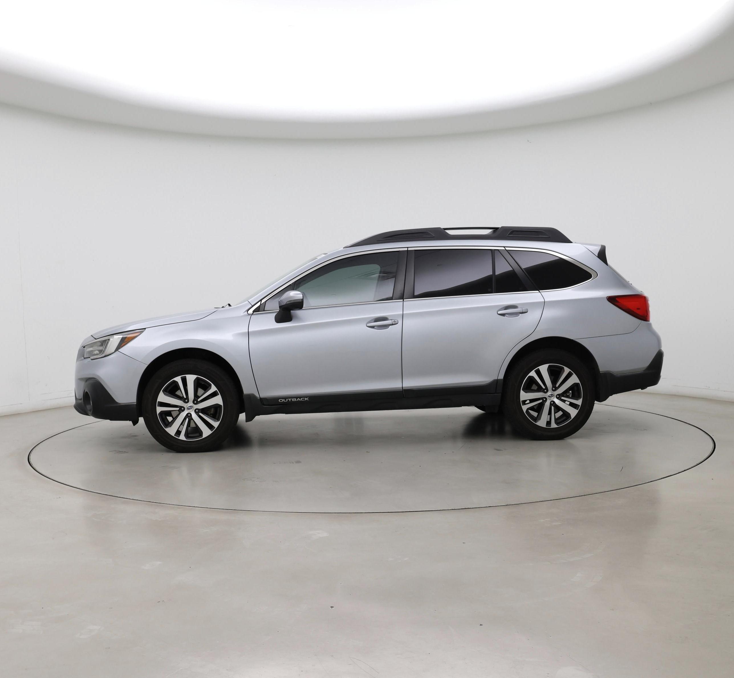 Thumbnail: 2018 Subaru Outback - 3