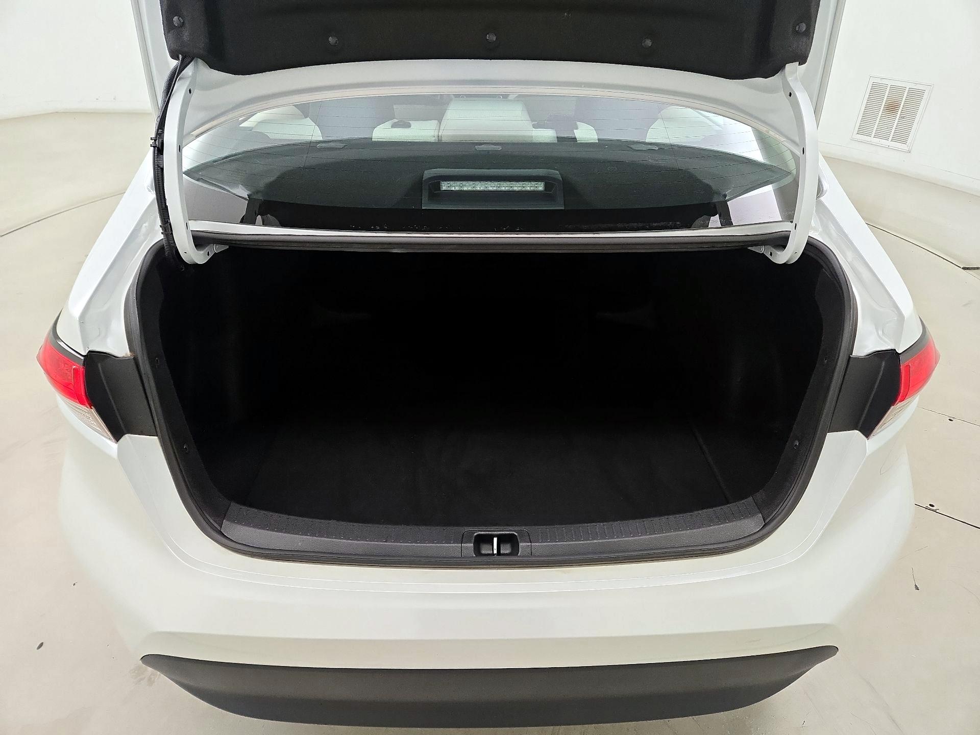 Thumbnail: 2023 Toyota Corolla - 20