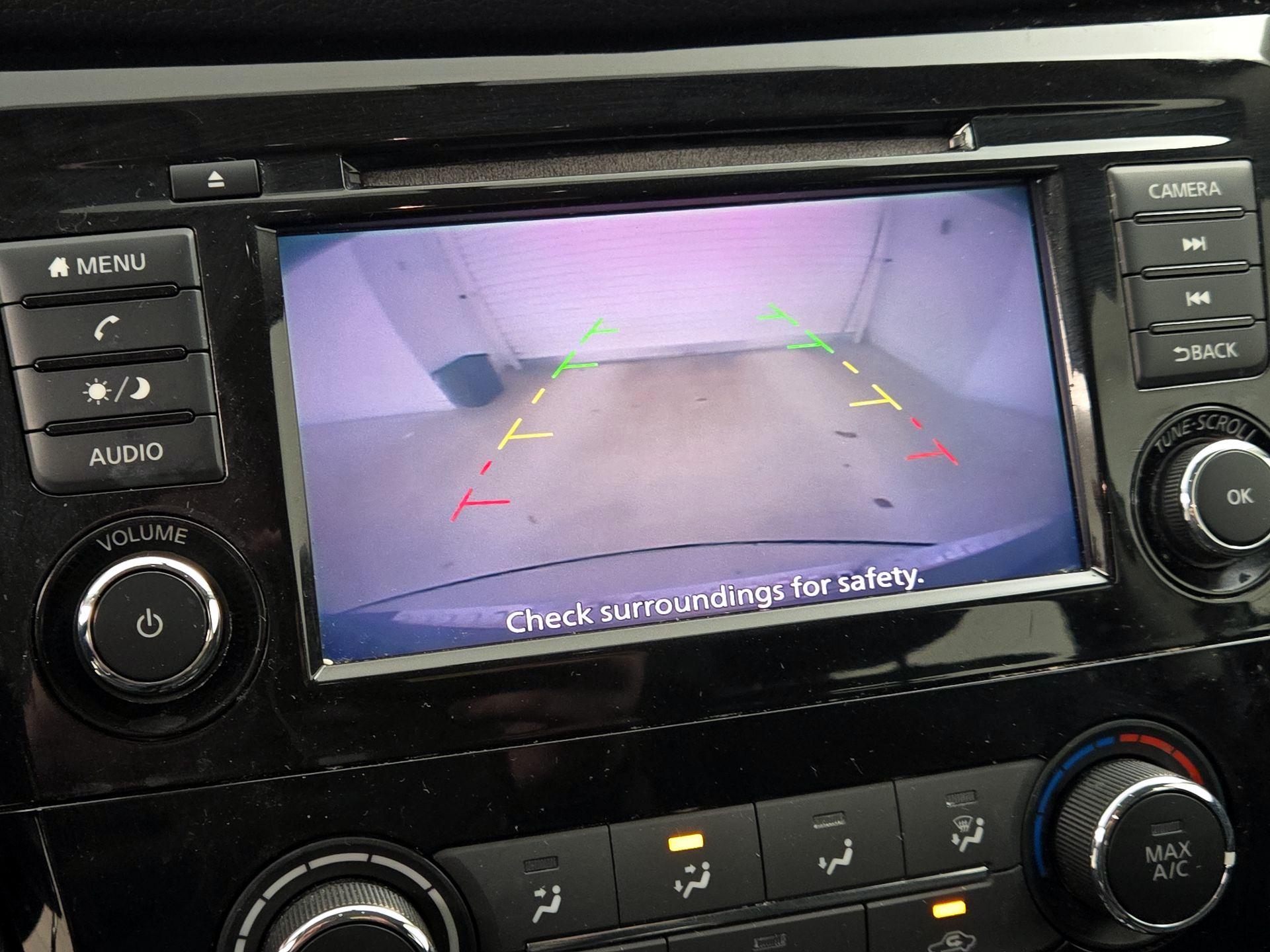 Thumbnail: 2018 Nissan Rogue - 14