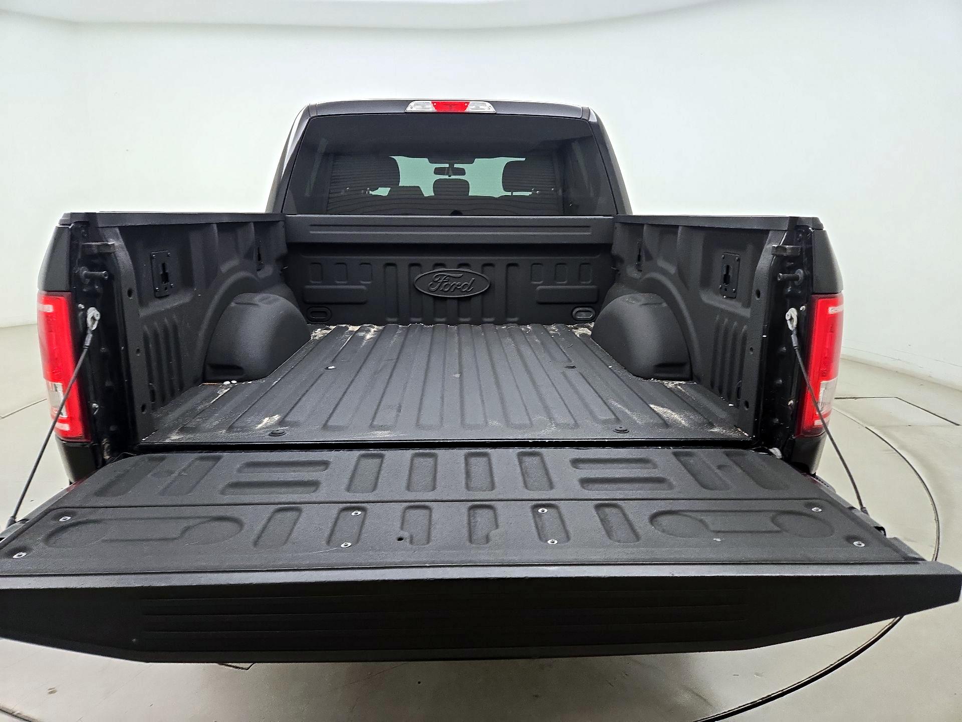 Thumbnail: 2016 Ford F-150 - 19