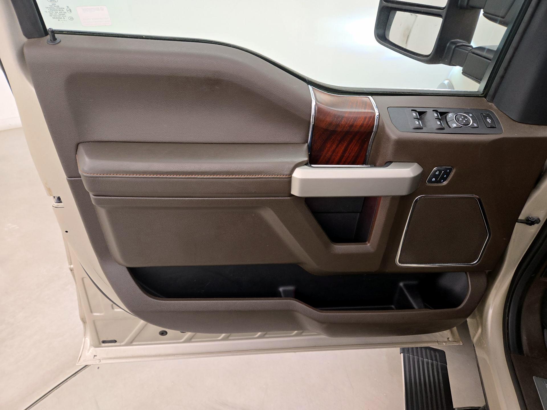 Thumbnail: 2018 Ford F-350 - 12