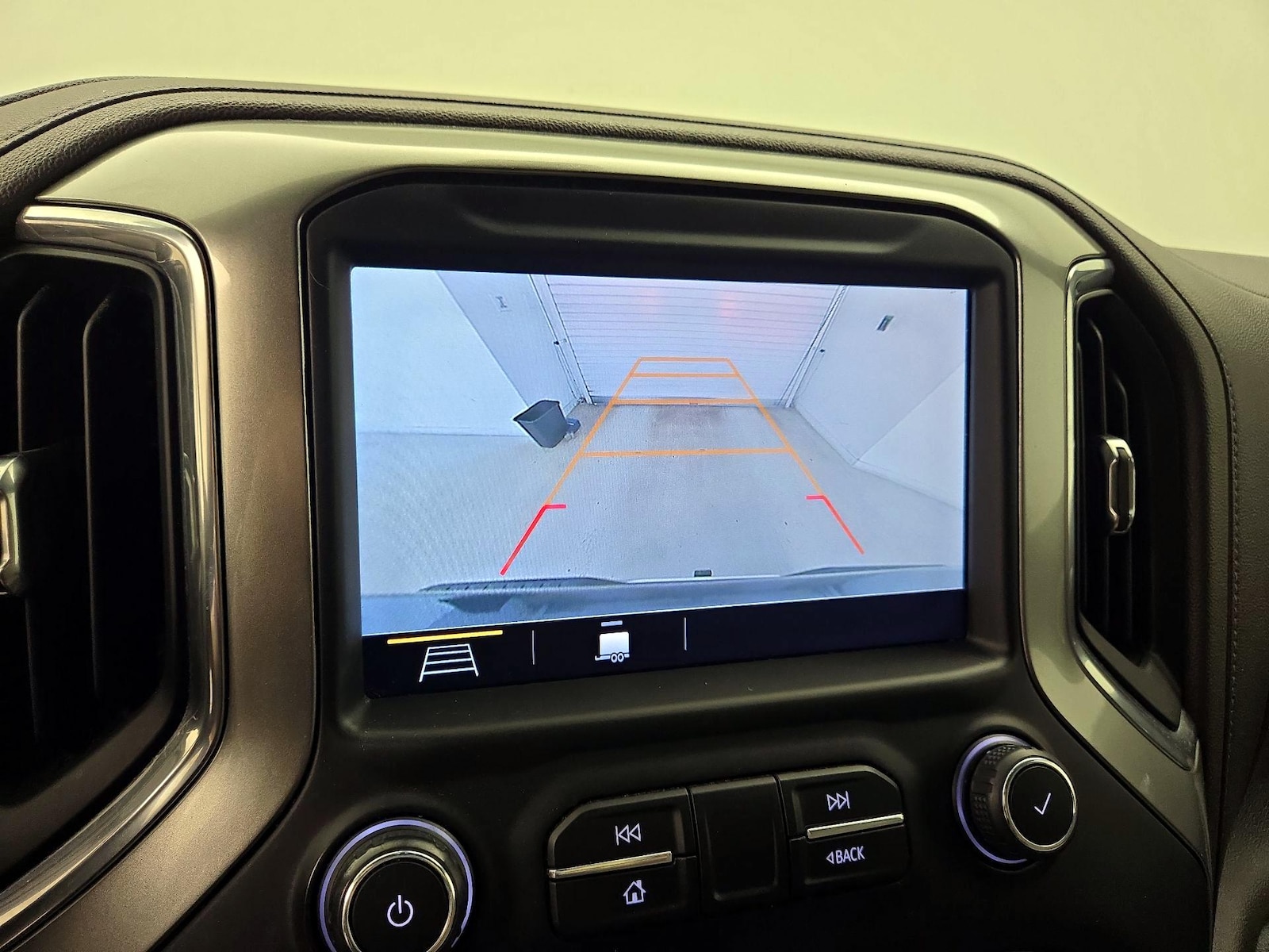2019 Chevrolet Silverado 1500 LT - Photo 15