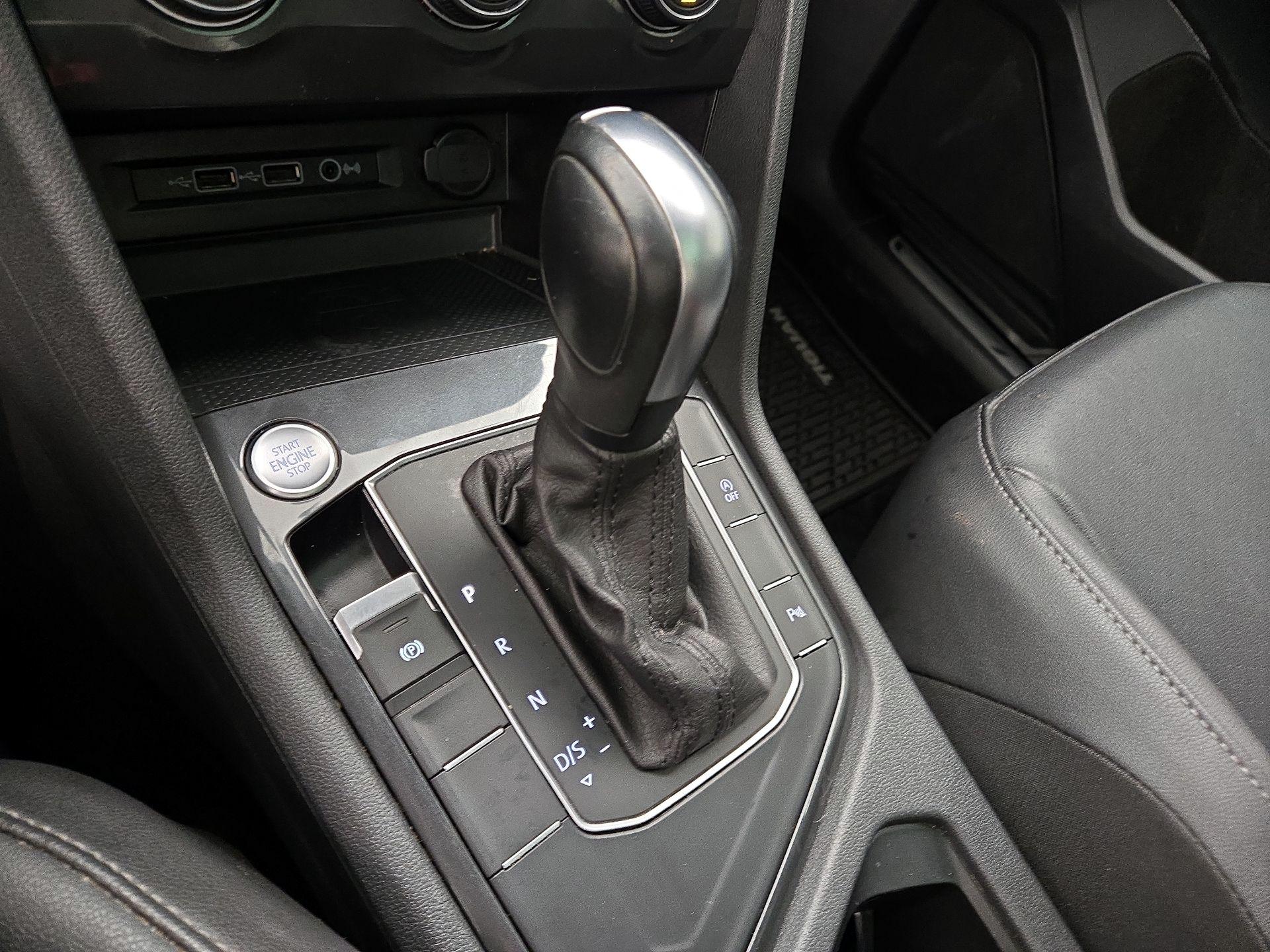 Thumbnail: 2020 Volkswagen Tiguan - 17