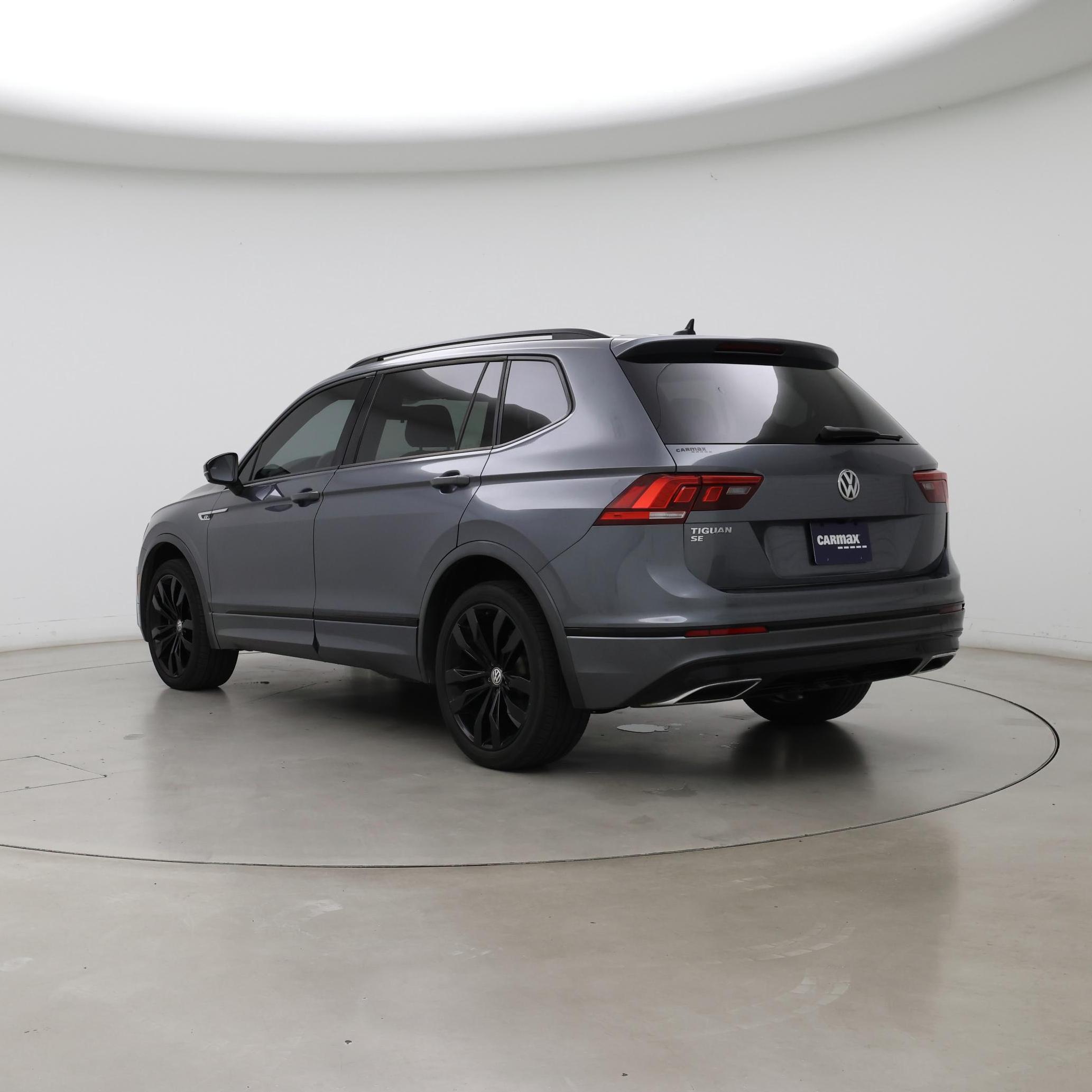 Thumbnail: 2020 Volkswagen Tiguan - 2