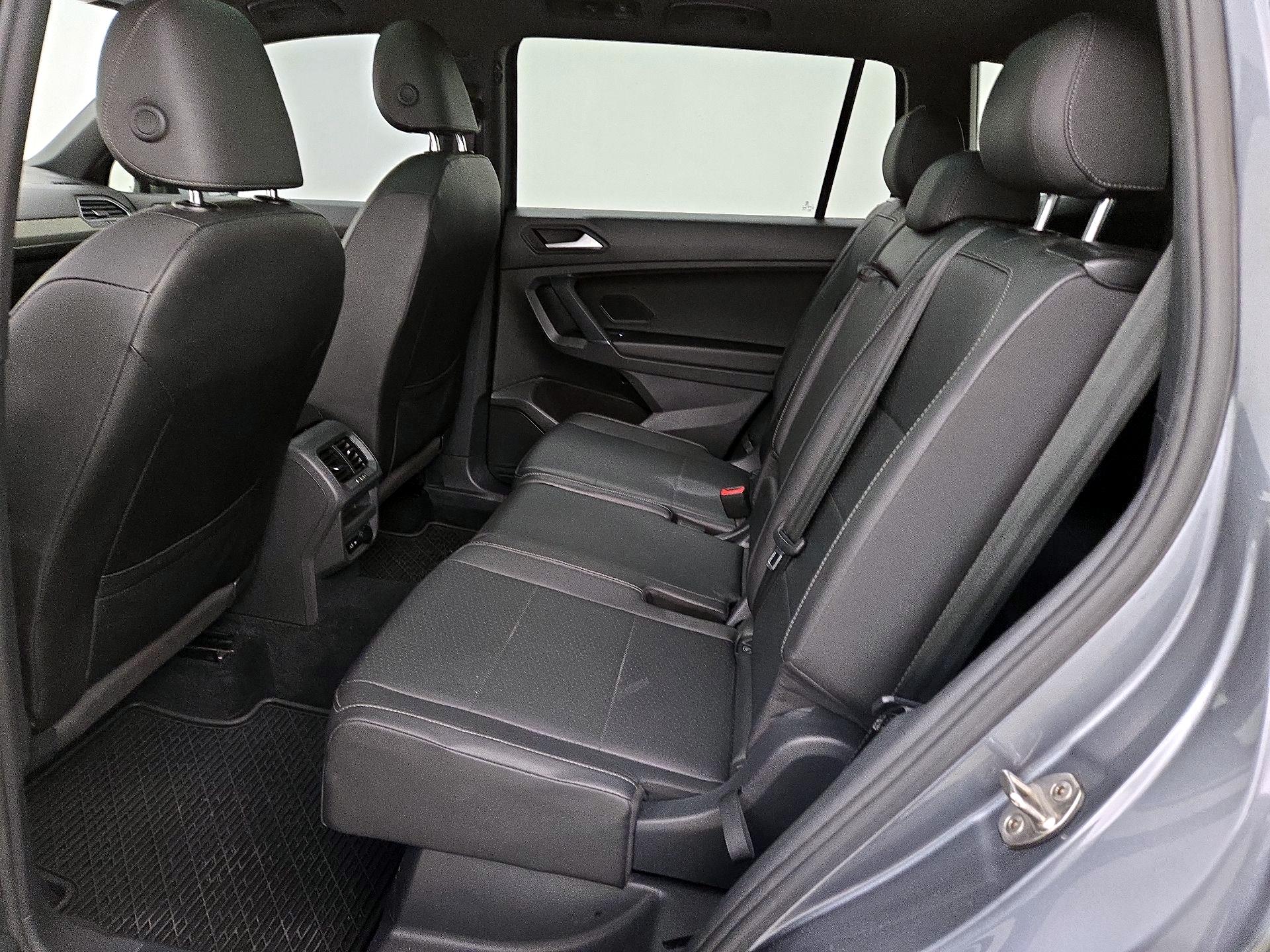 Thumbnail: 2020 Volkswagen Tiguan - 20