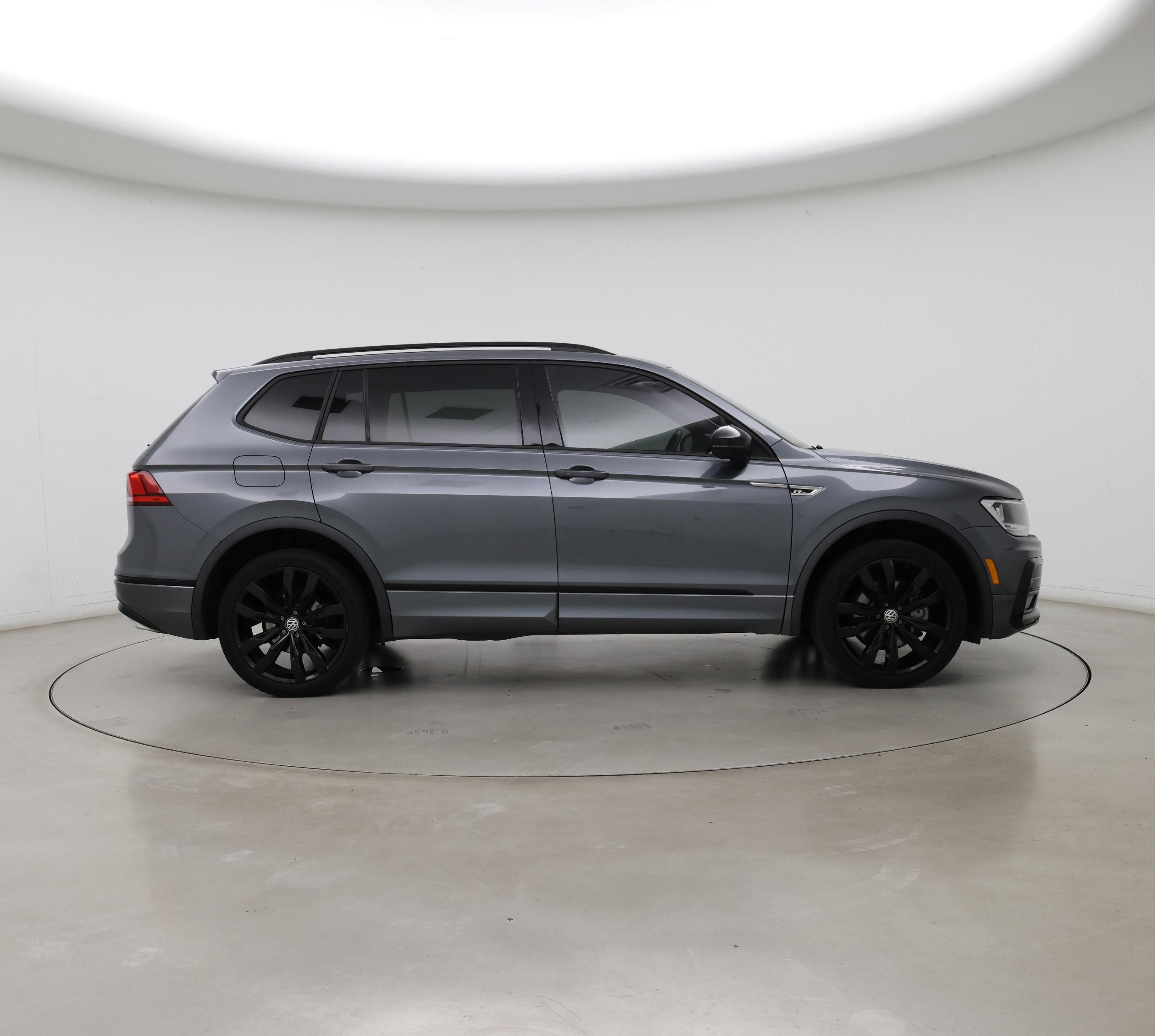 Thumbnail: 2020 Volkswagen Tiguan - 7