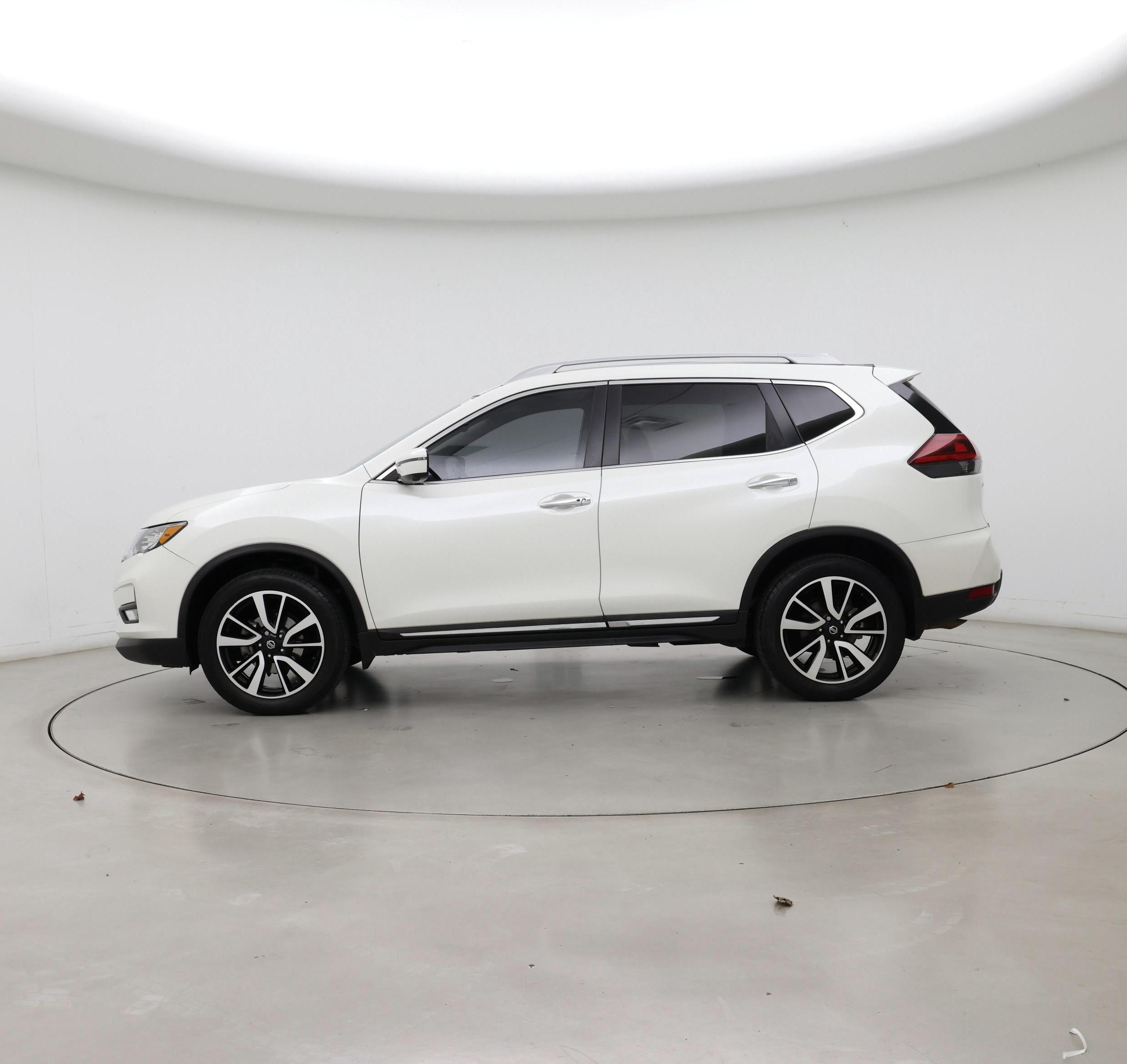 Thumbnail: 2020 Nissan Rogue - 3