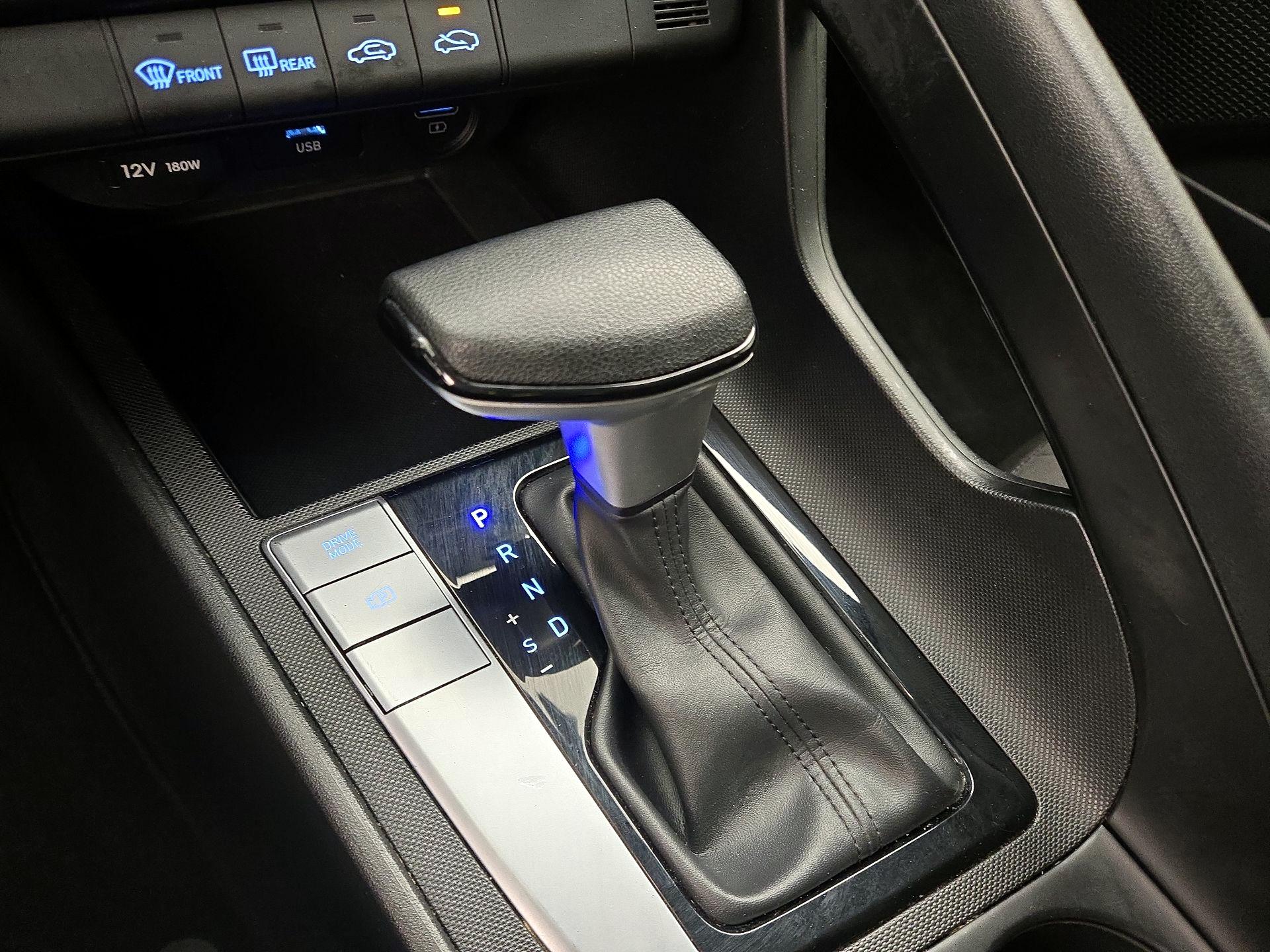 Thumbnail: 2023 Hyundai Elantra - 17