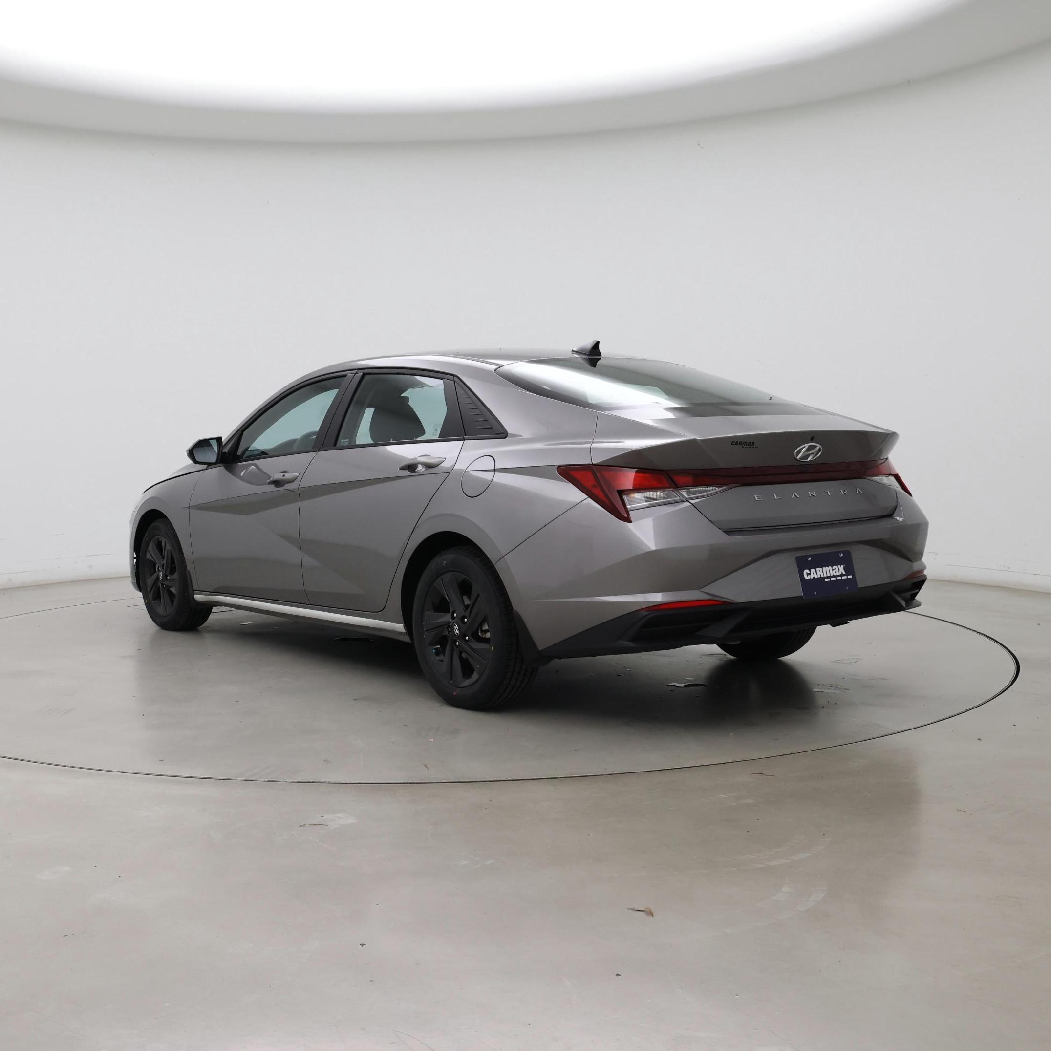 Thumbnail: 2023 Hyundai Elantra - 2