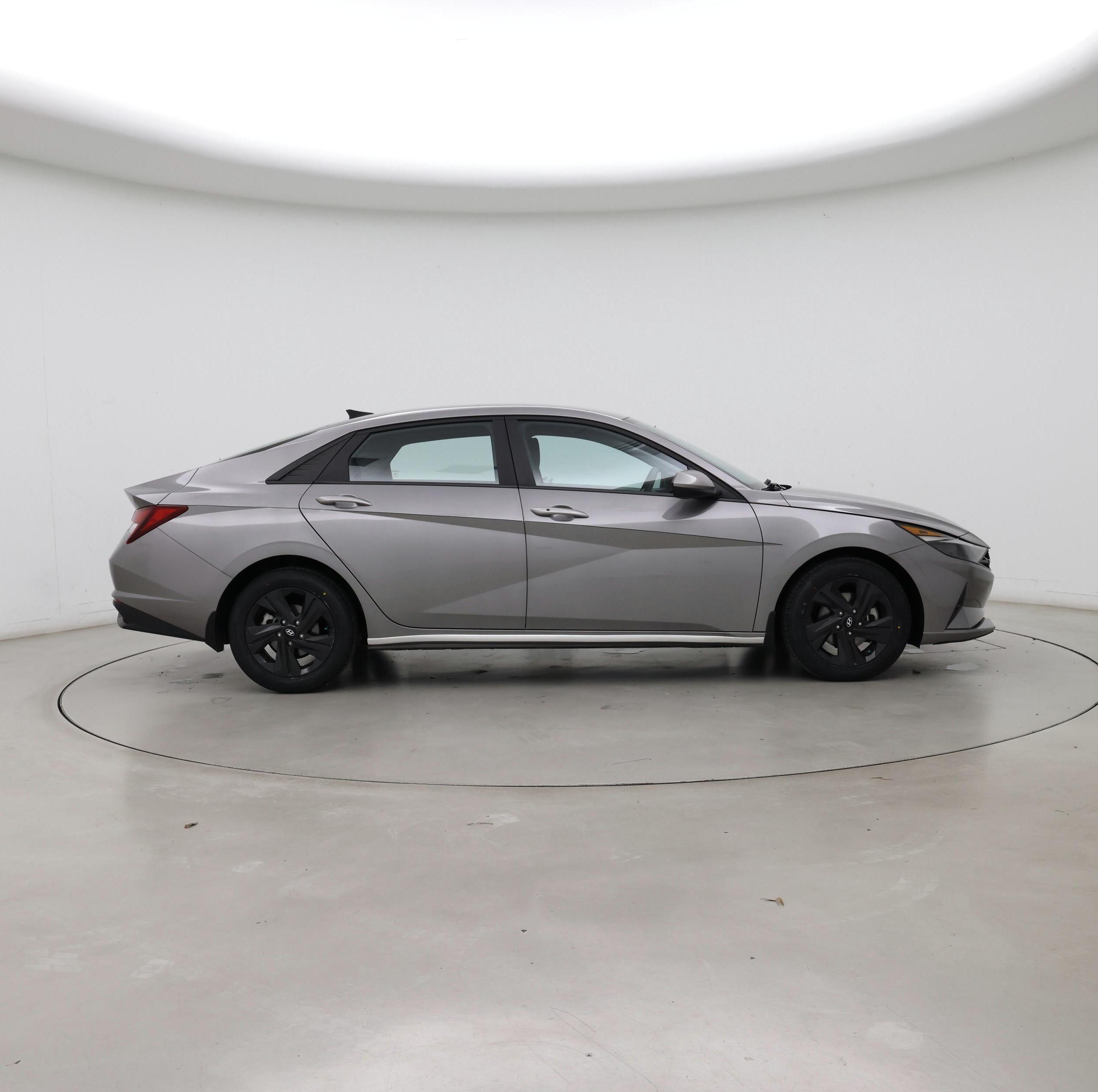 Thumbnail: 2023 Hyundai Elantra - 7