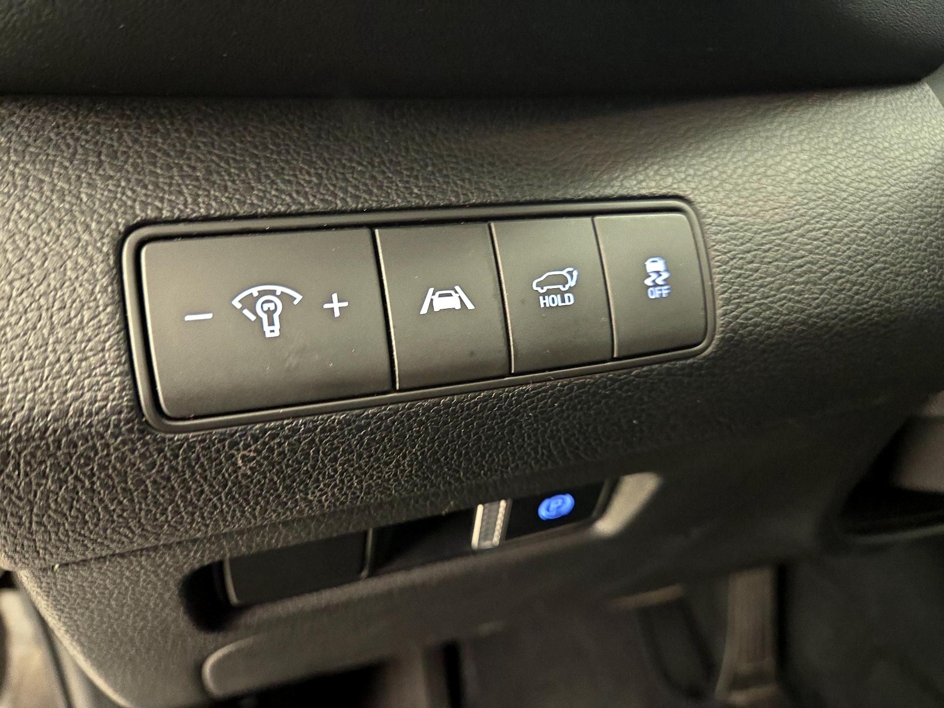 Thumbnail: 2023 Hyundai Santa Fe - 13