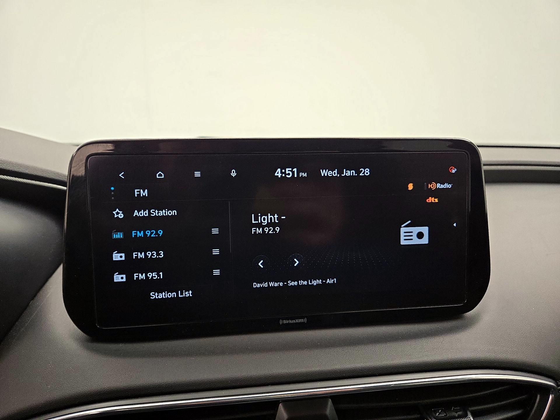 Thumbnail: 2023 Hyundai Santa Fe - 16