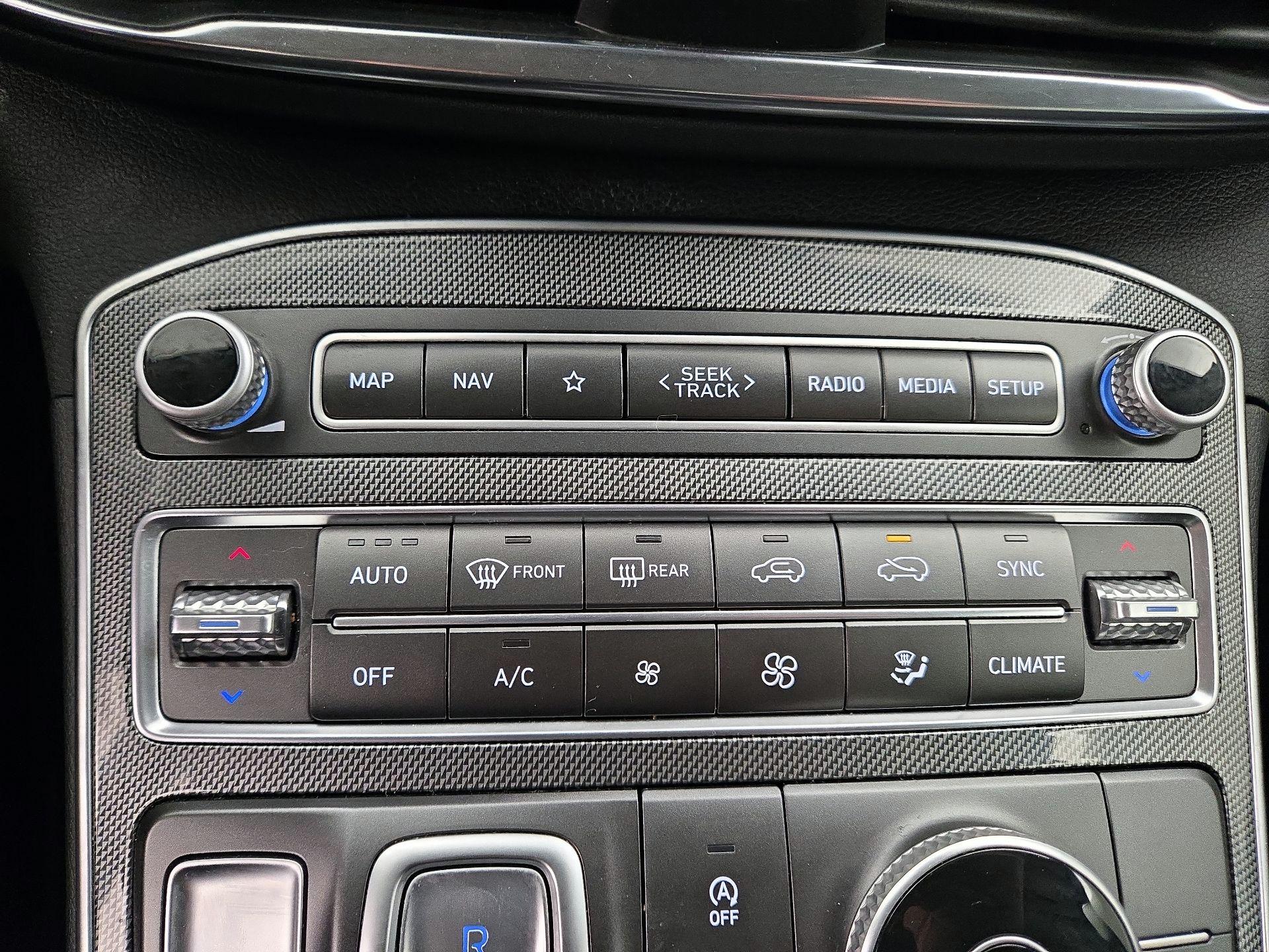 Thumbnail: 2023 Hyundai Santa Fe - 17