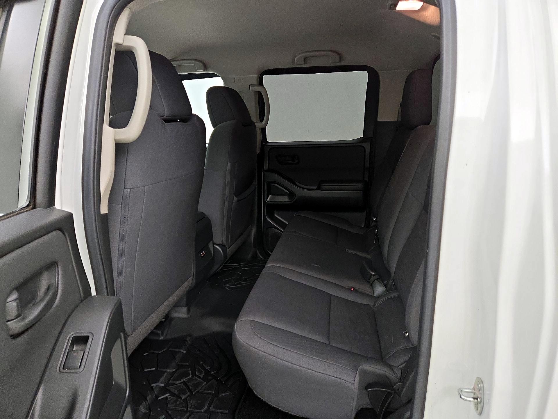 Thumbnail: 2024 Nissan Frontier - 19