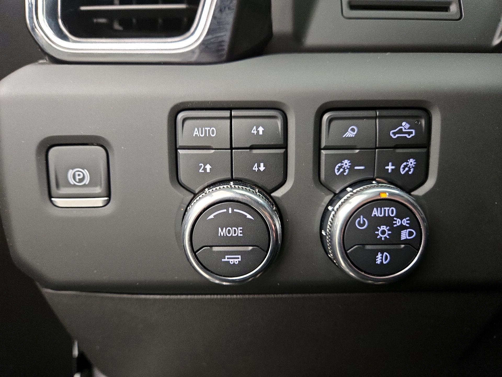 Thumbnail: 2024 GMC Sierra 1500 - 13