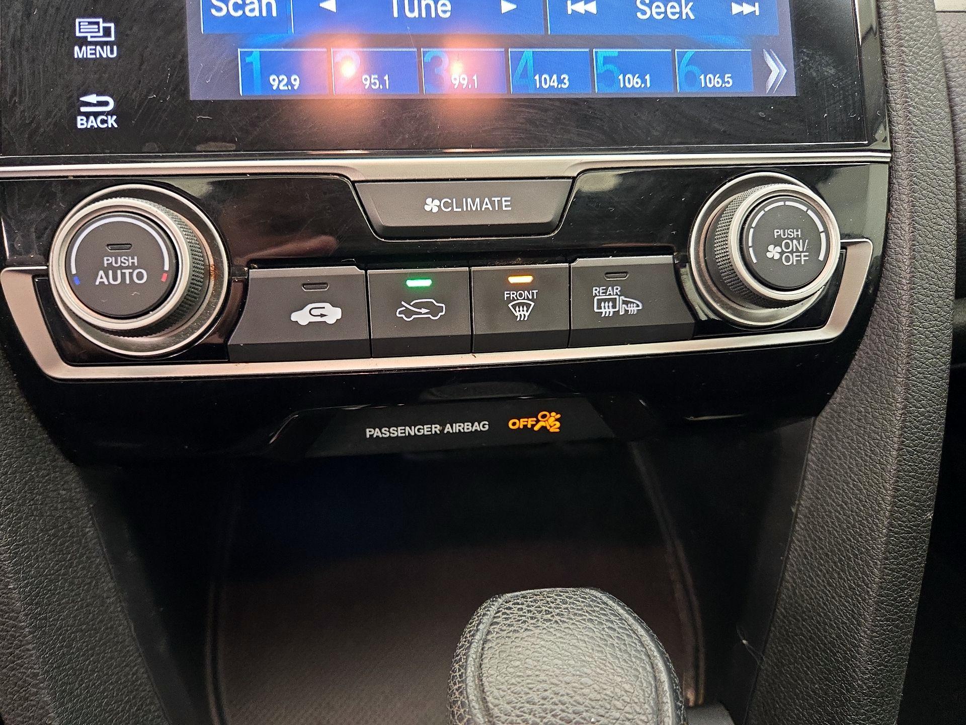 Thumbnail: 2016 Honda Civic - 16