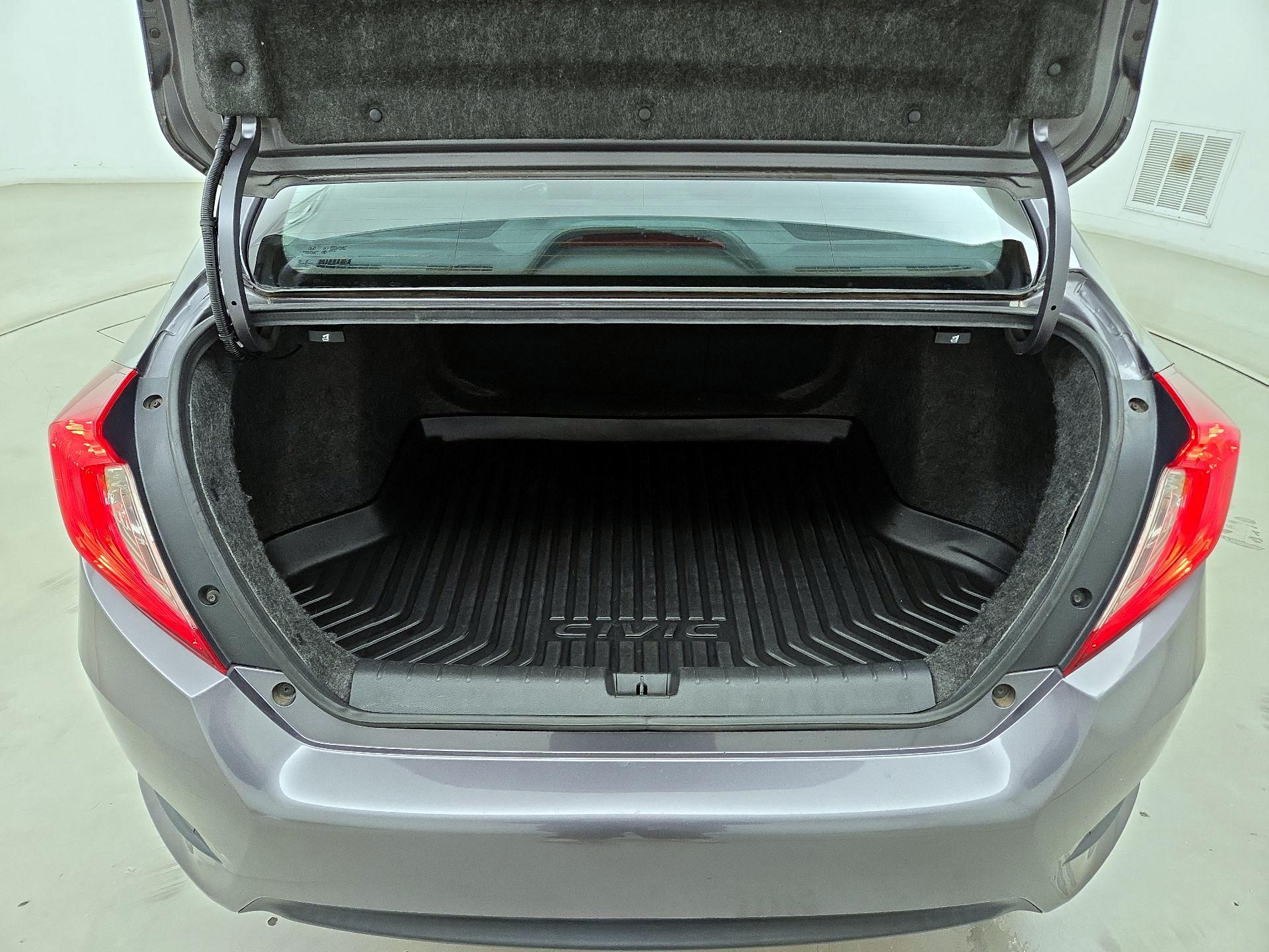 Thumbnail: 2016 Honda Civic - 20