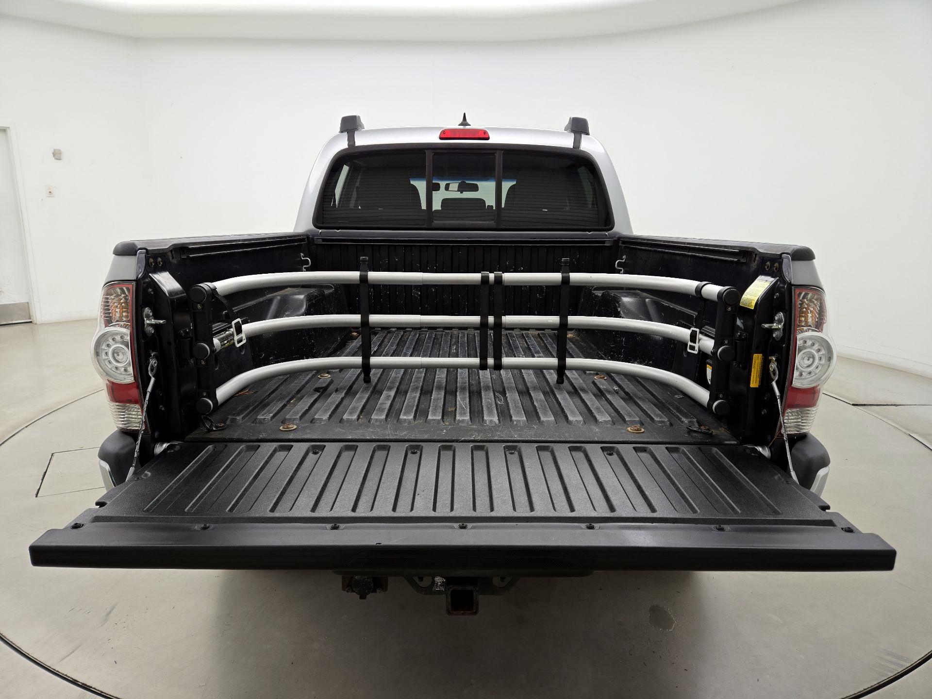 Thumbnail: 2015 Toyota Tacoma - 20