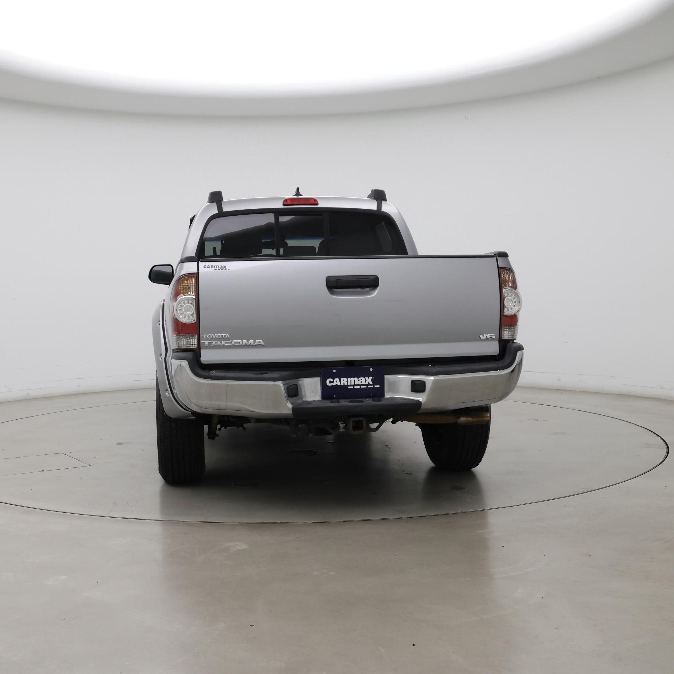 Thumbnail: 2015 Toyota Tacoma - 6