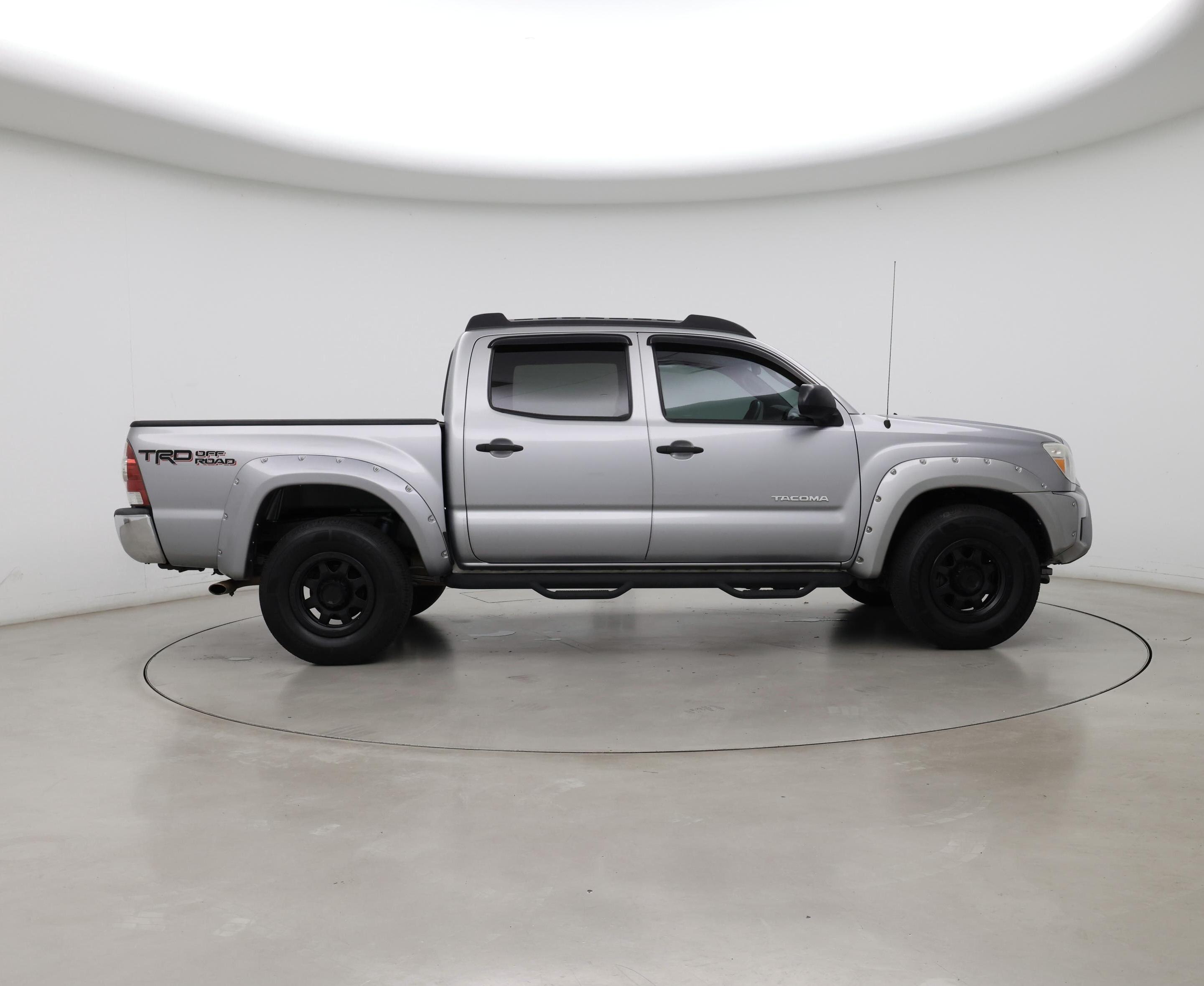 Thumbnail: 2015 Toyota Tacoma - 7