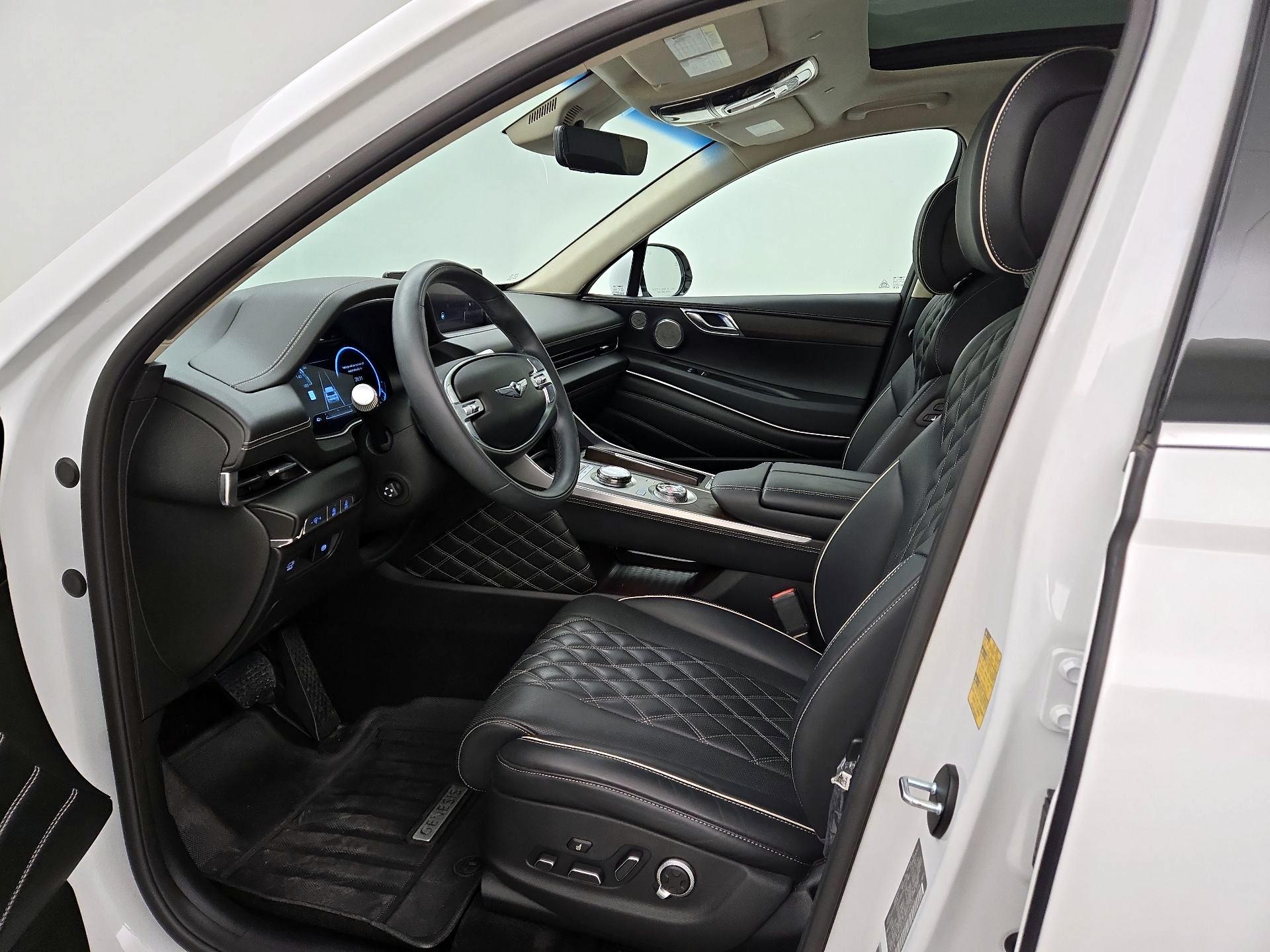 Thumbnail: 2024 Genesis GV80 - 11