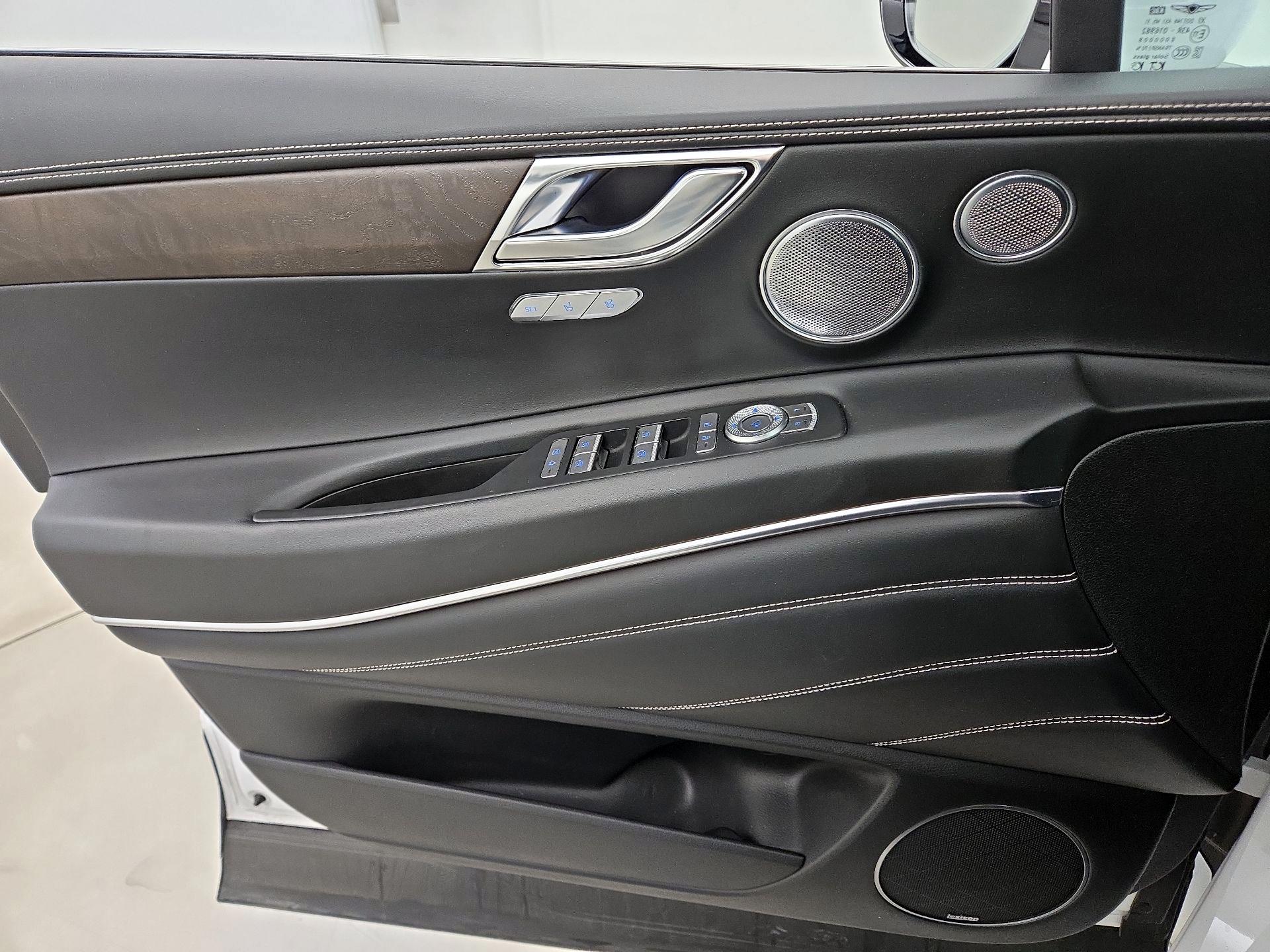 Thumbnail: 2024 Genesis GV80 - 12