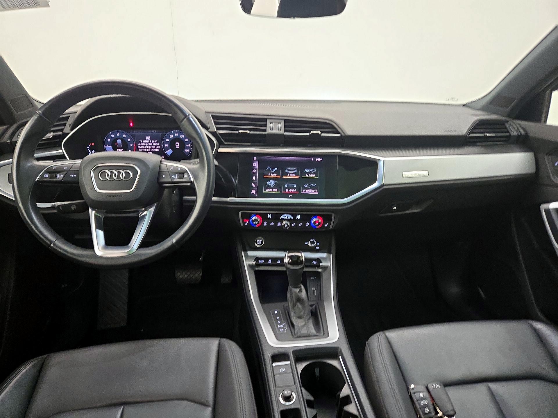 Thumbnail: 2021 Audi Q3 - 9