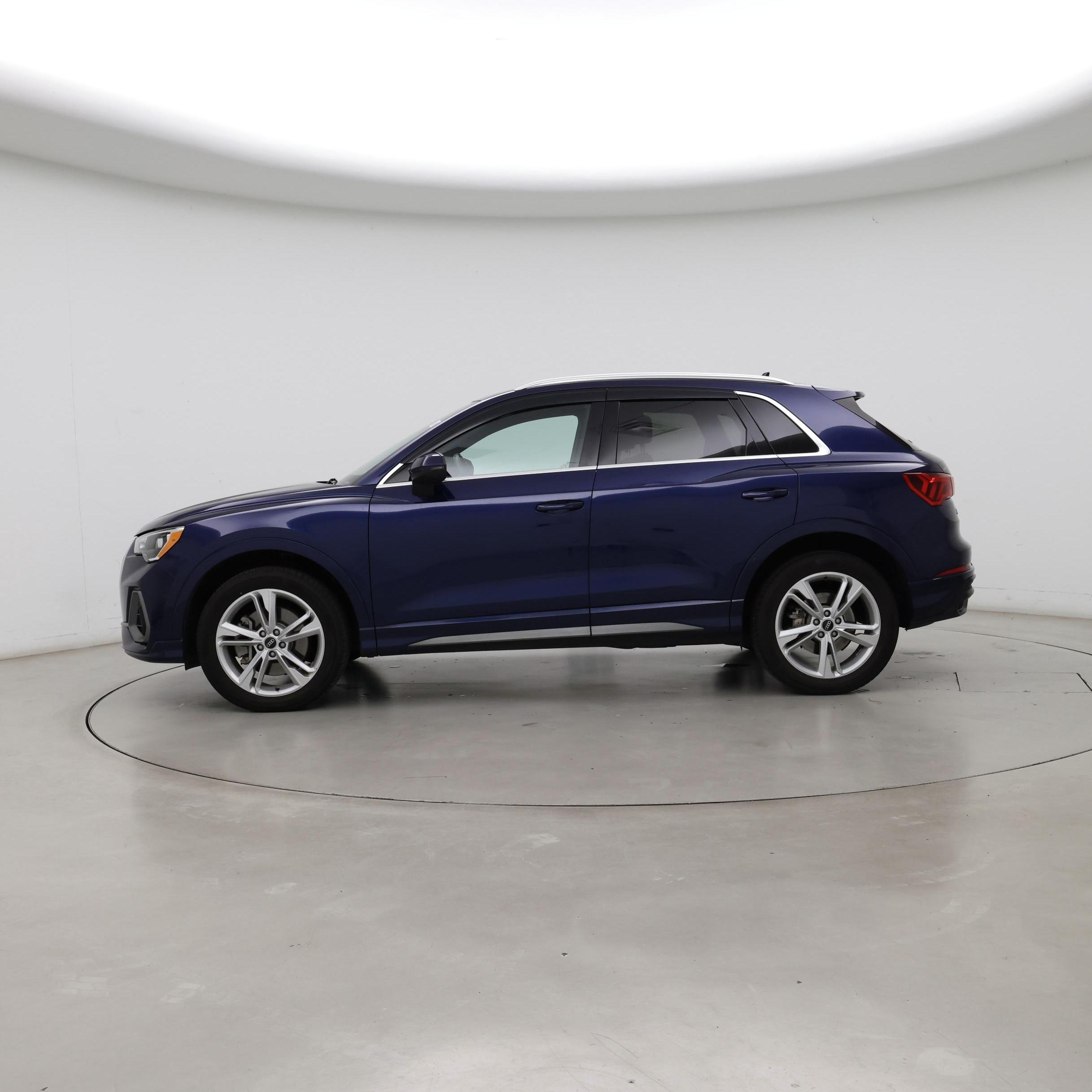 Thumbnail: 2021 Audi Q3 - 3
