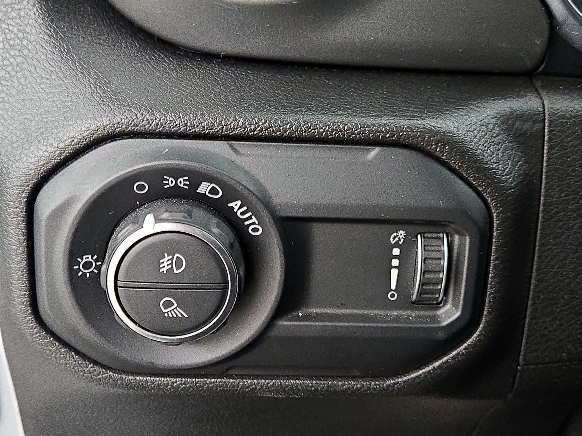 Thumbnail: 2023 Jeep Gladiator - 13