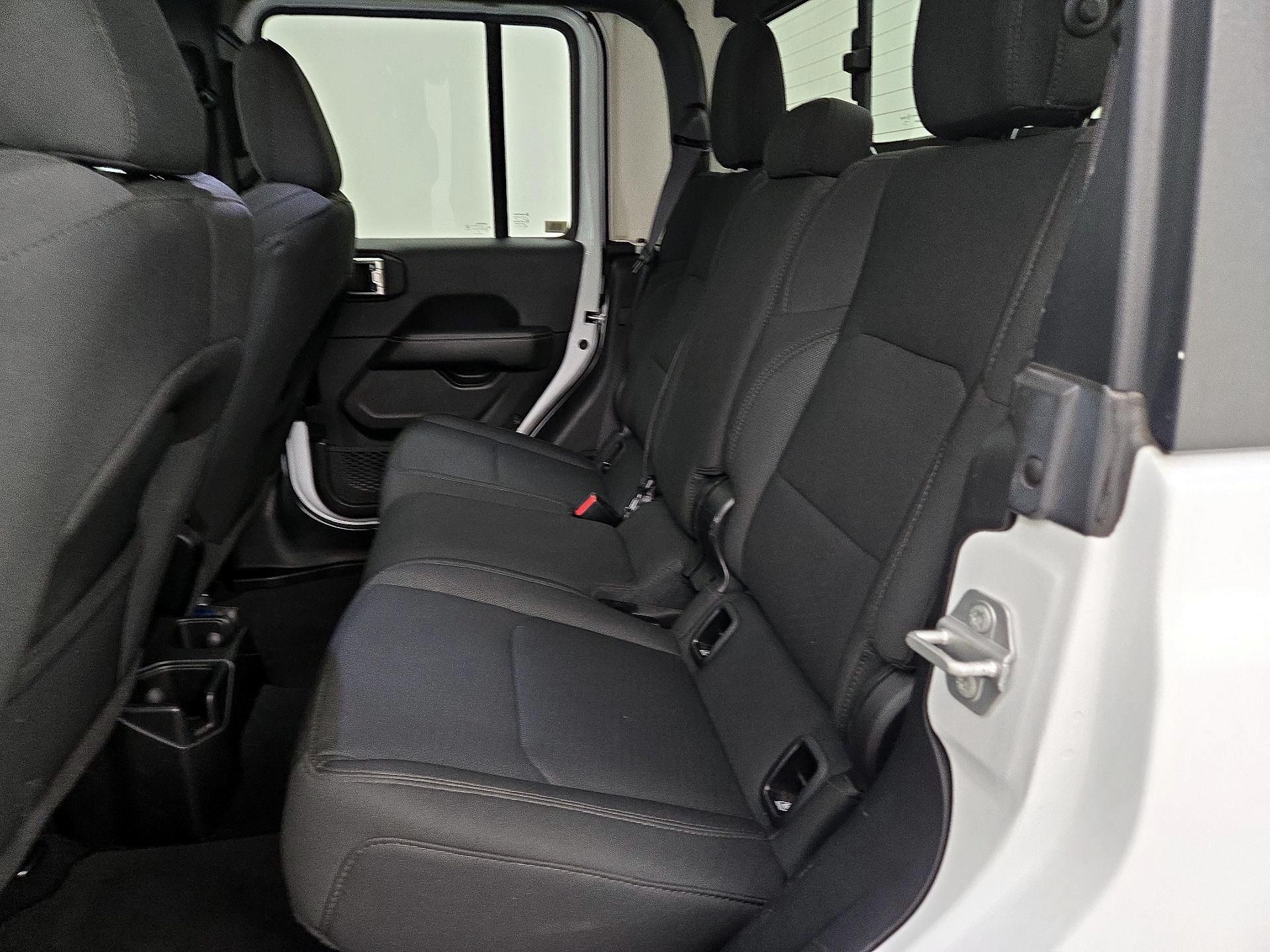 Thumbnail: 2023 Jeep Gladiator - 20