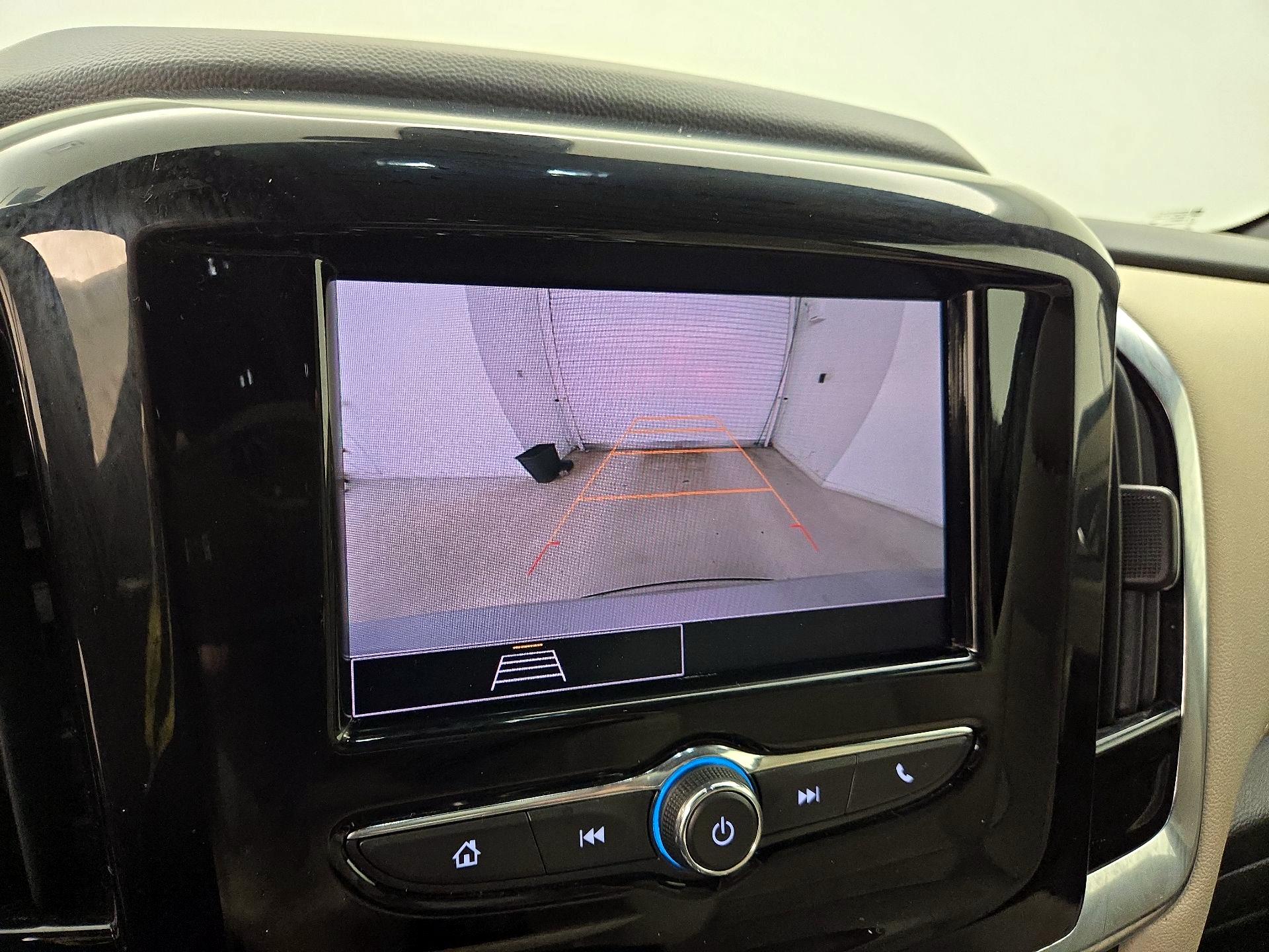 Thumbnail: 2022 Chevrolet Traverse - 14