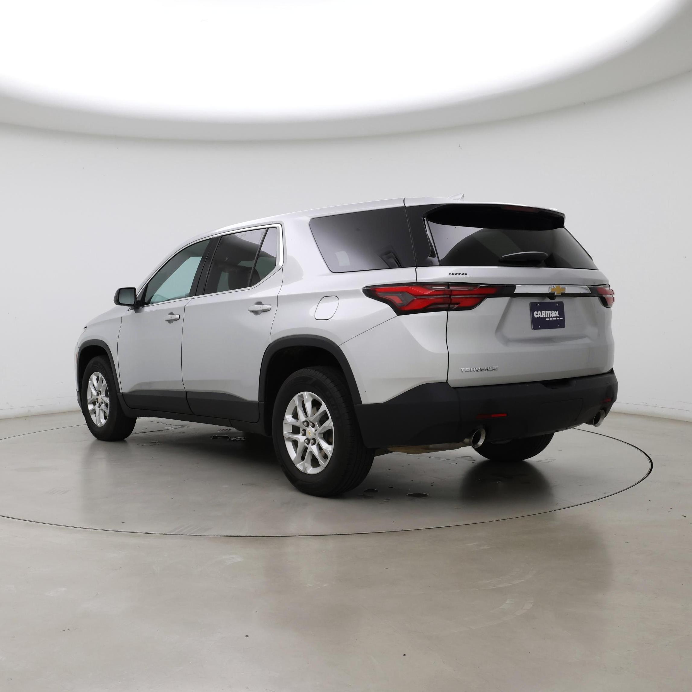 Thumbnail: 2022 Chevrolet Traverse - 2
