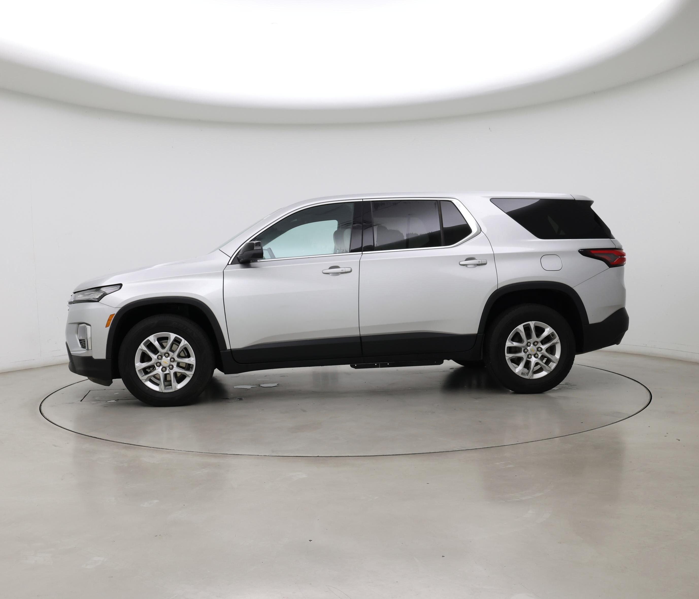 Thumbnail: 2022 Chevrolet Traverse - 3