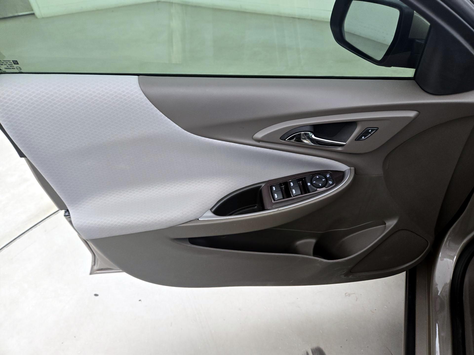 Thumbnail: 2024 Chevrolet Malibu - 12