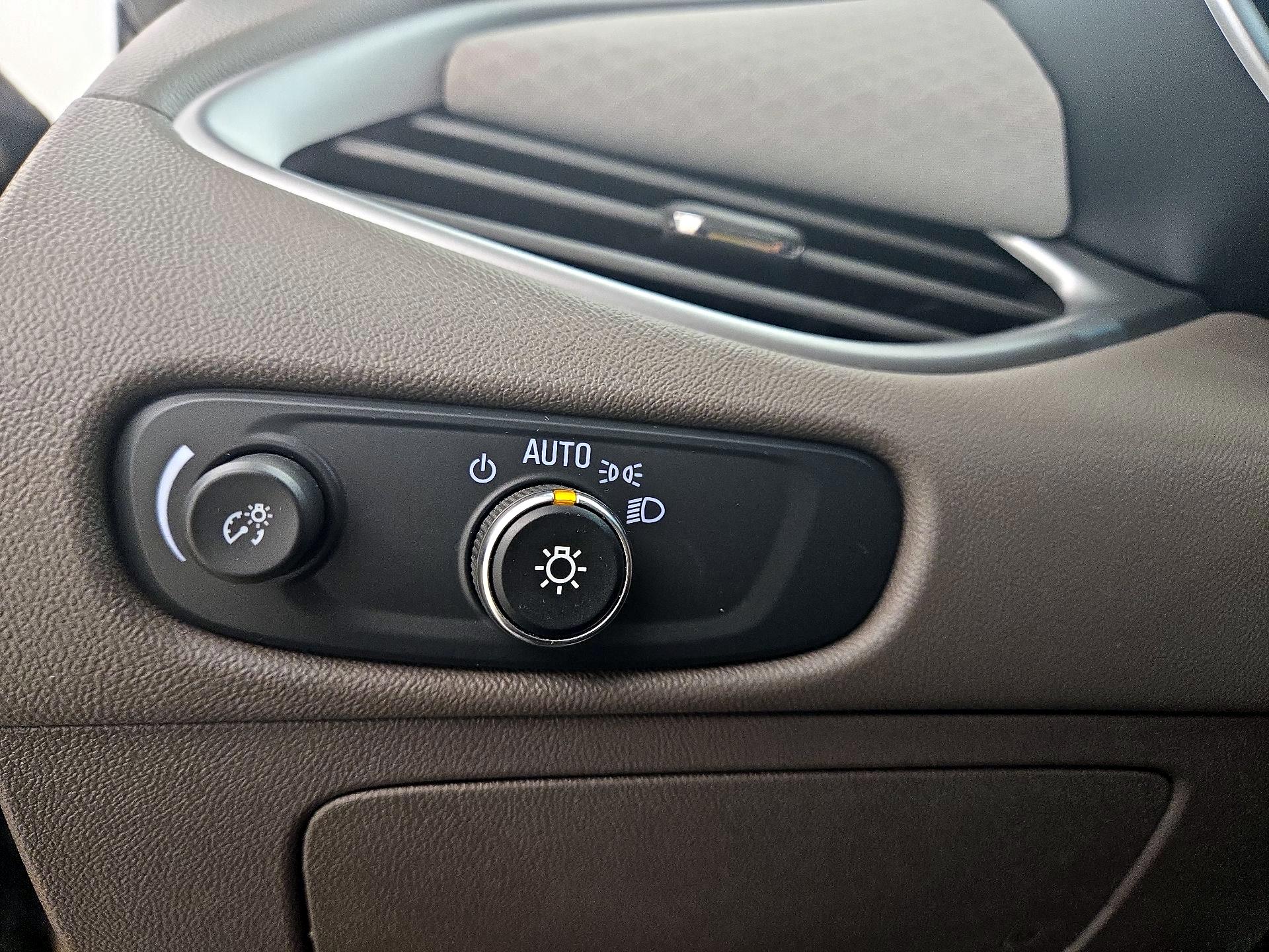 Thumbnail: 2024 Chevrolet Malibu - 13