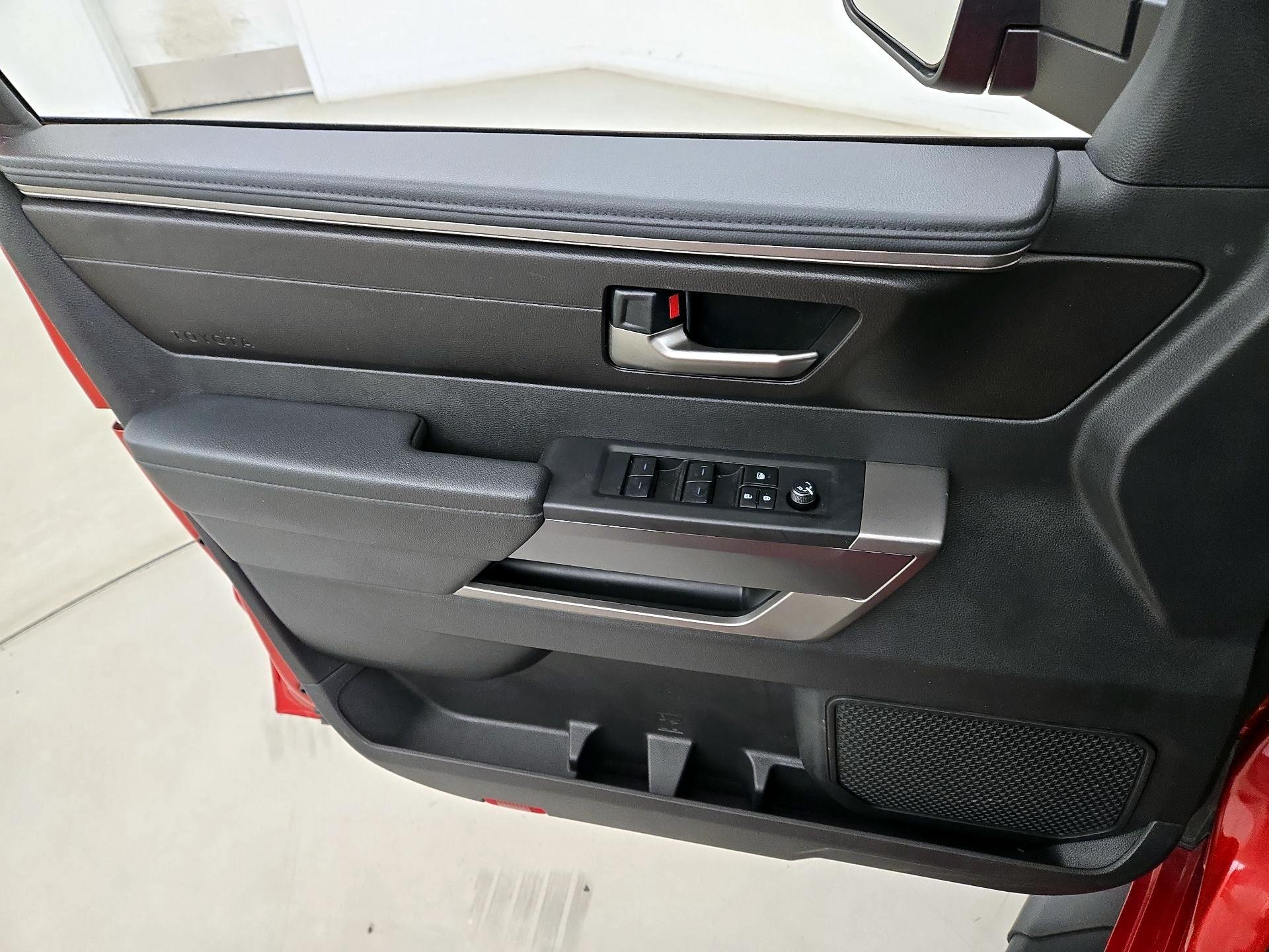 Thumbnail: 2025 Toyota Tundra - 12