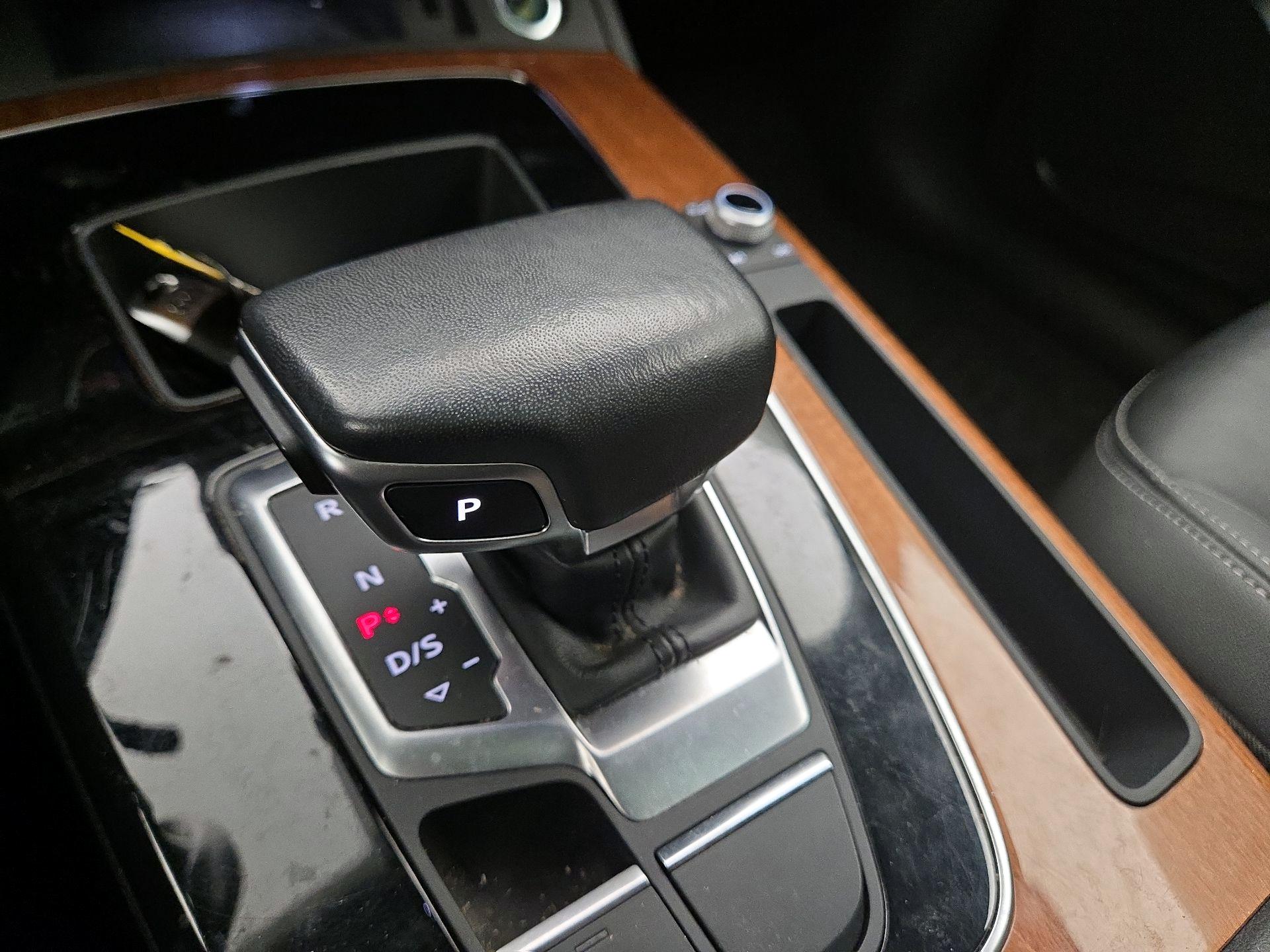 Thumbnail: 2023 Audi Q5 - 17